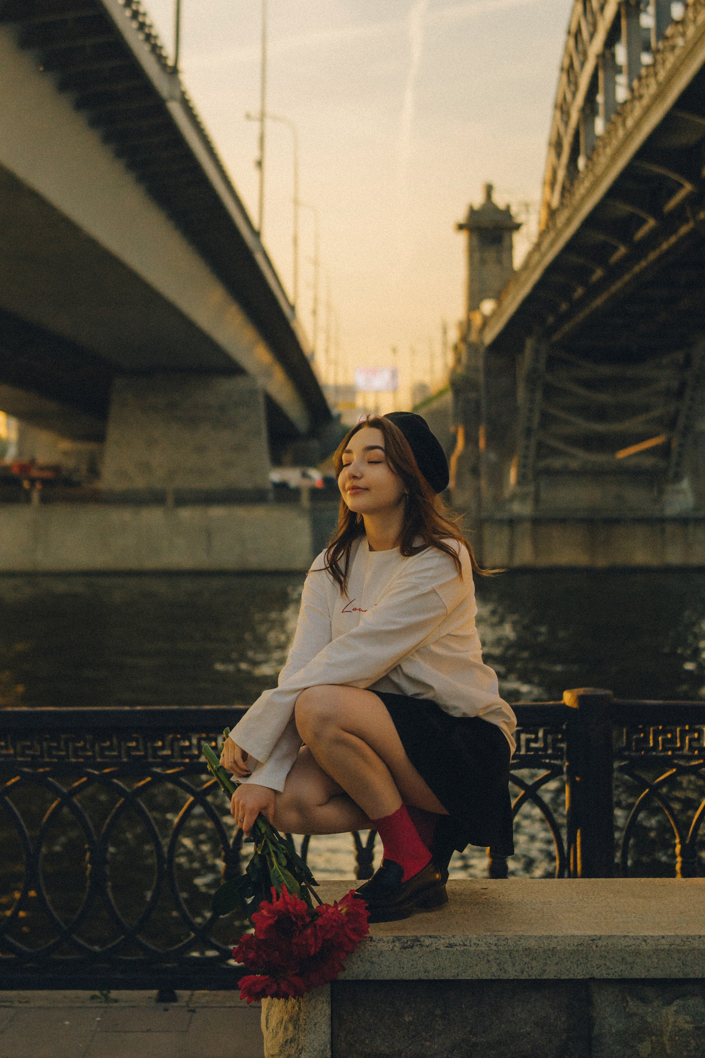 Анастасия | городская фотосессия на набережной. Портретный фотограф Москва