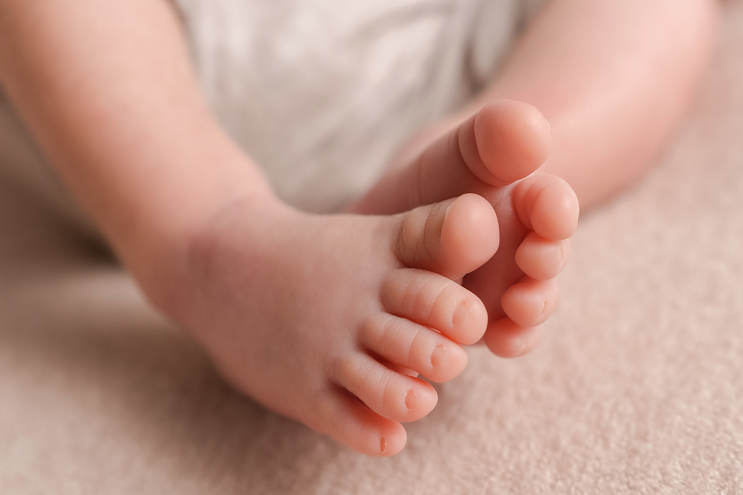 Newborn. Фотограф новорожденных и детский фотограф в Екатеринбурге Ксени