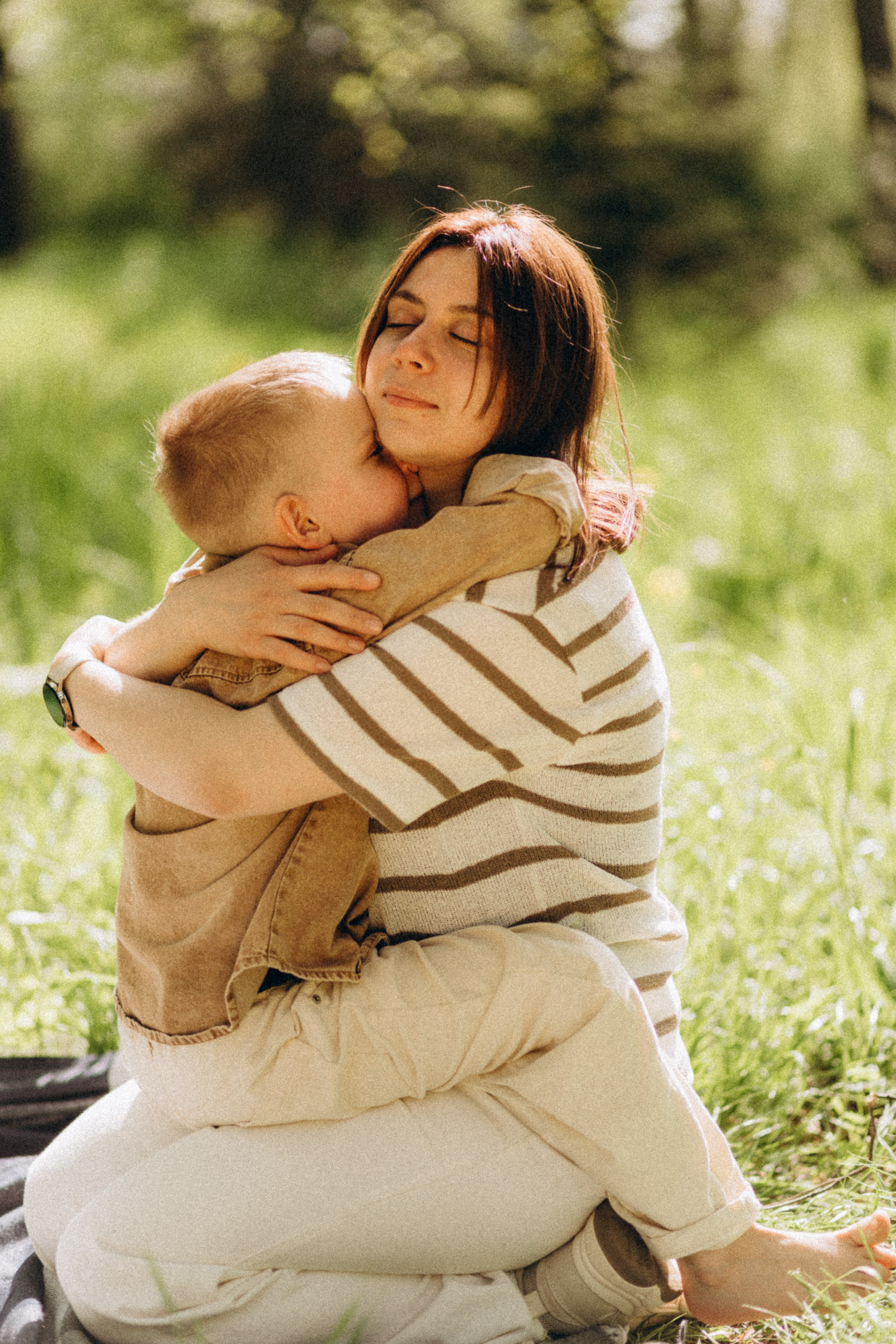 Пикник мама и сын. Krylovaphoto