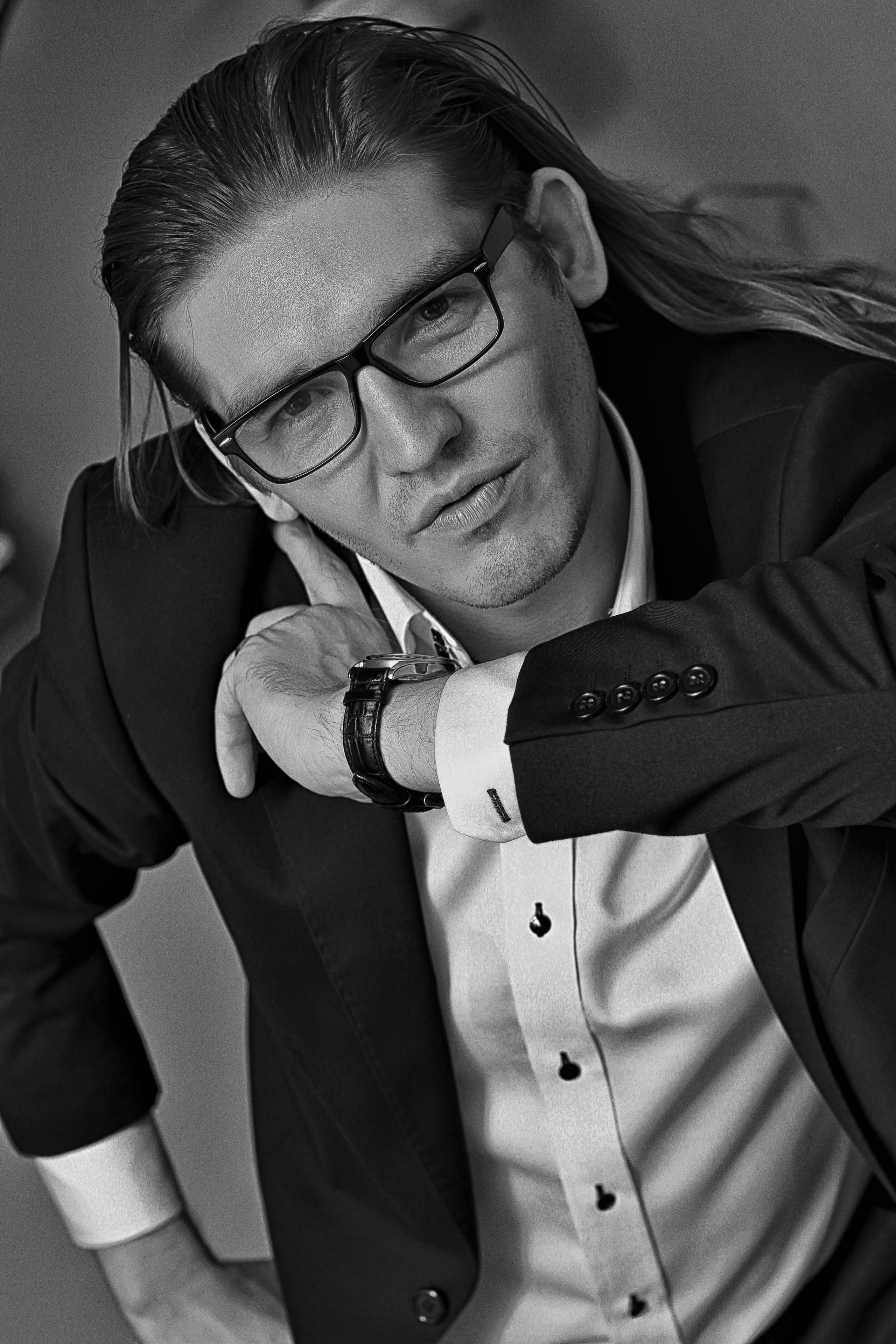 Фотограф и графический дизайнер Владимир Пуставетов