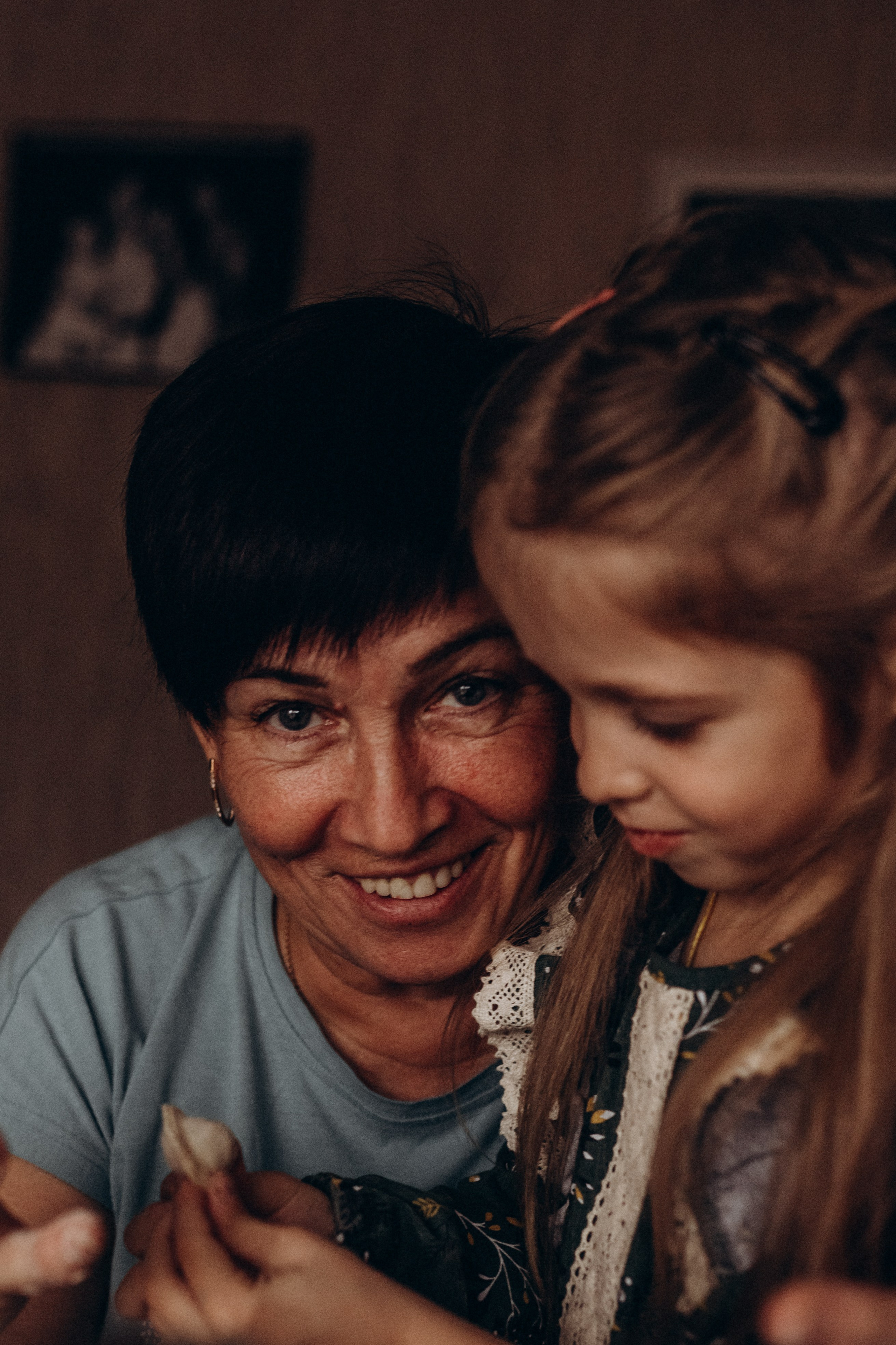 Бабушка с внуками. Семейный фотограф lifestyle в Новосибирске Елена Шпилевая