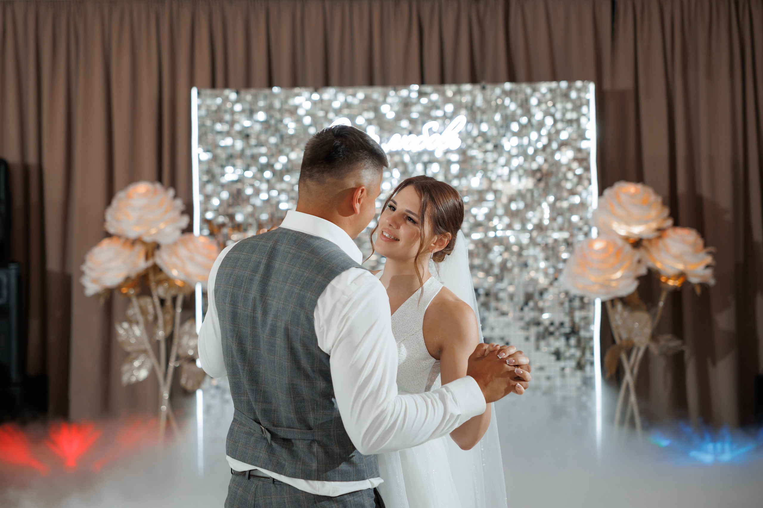 ЗАГС Бутово и Остафьево. Свадебный и репортажный фотограф (Москва, Королев и другие)