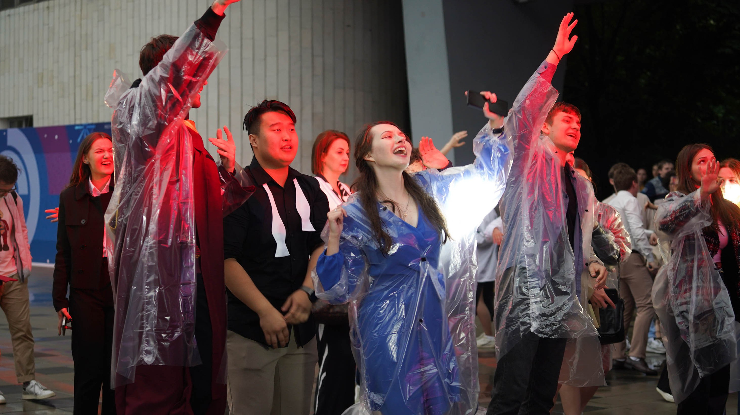 «What's up». Фотограф, оператор-монтажер, продюсер медиа проектов в Москве