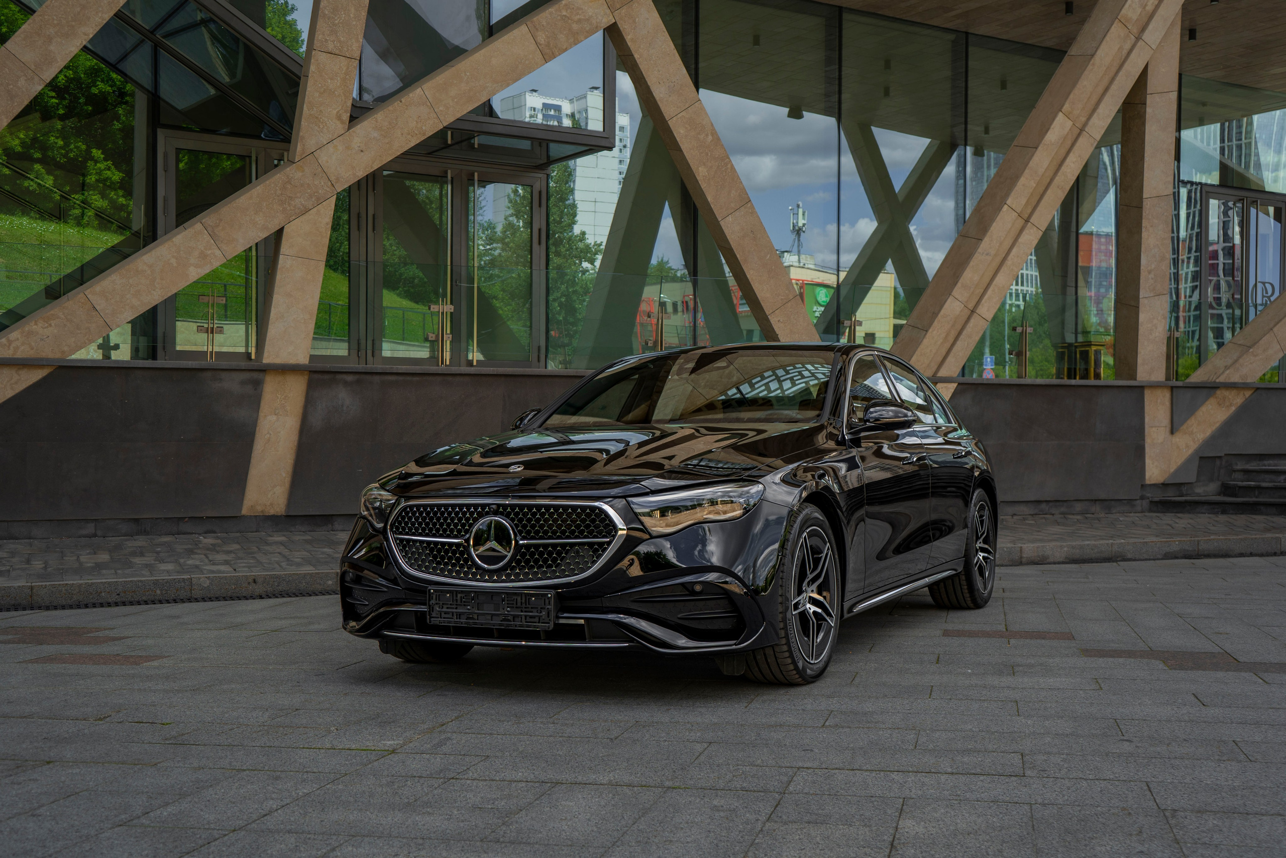 Mercedes-Benz E-class (E300). Автомобильный фотограф Ногинск Денис Городок