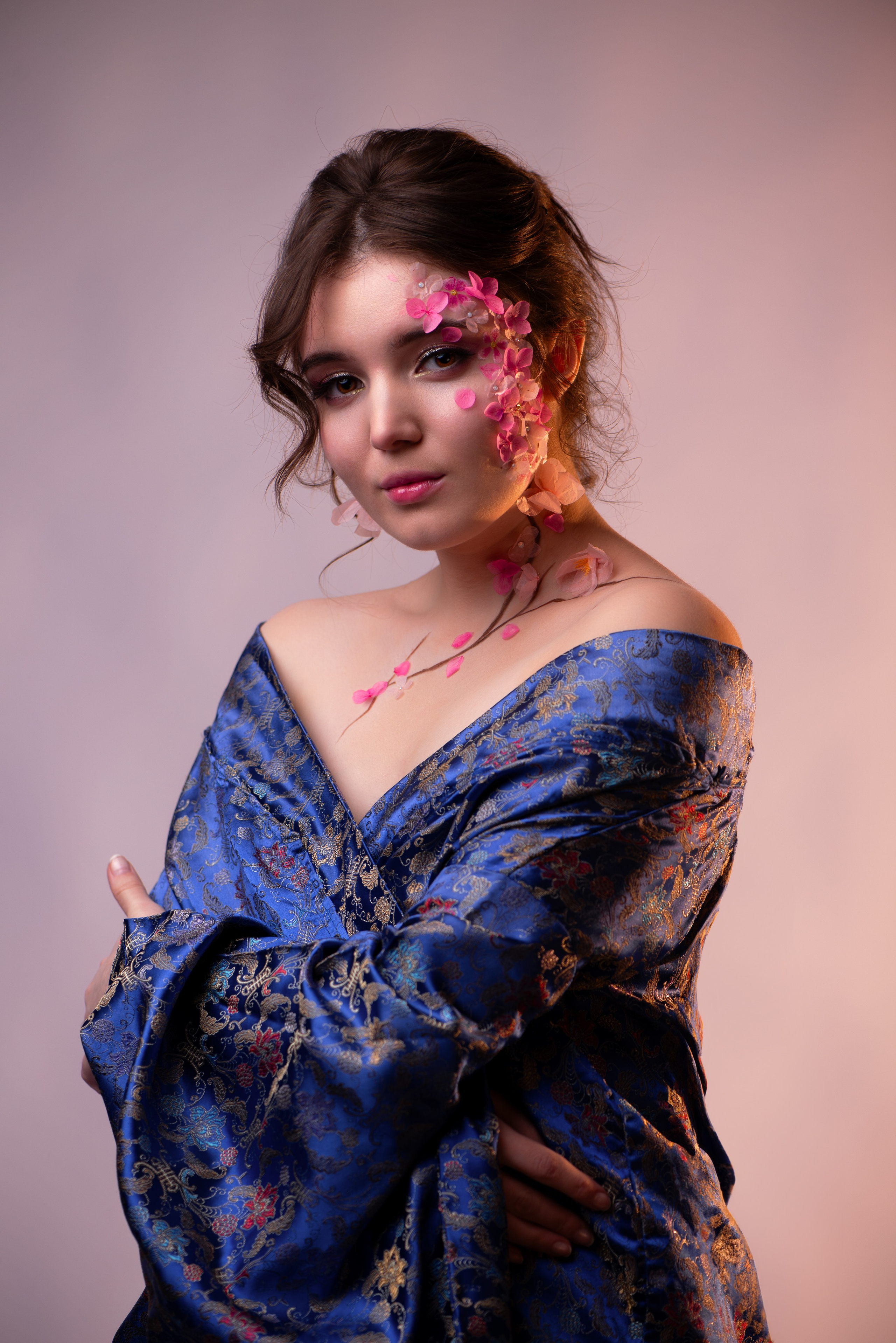 Фотосессия с цветами. Гармония и детали в фотографии Фото продакшен