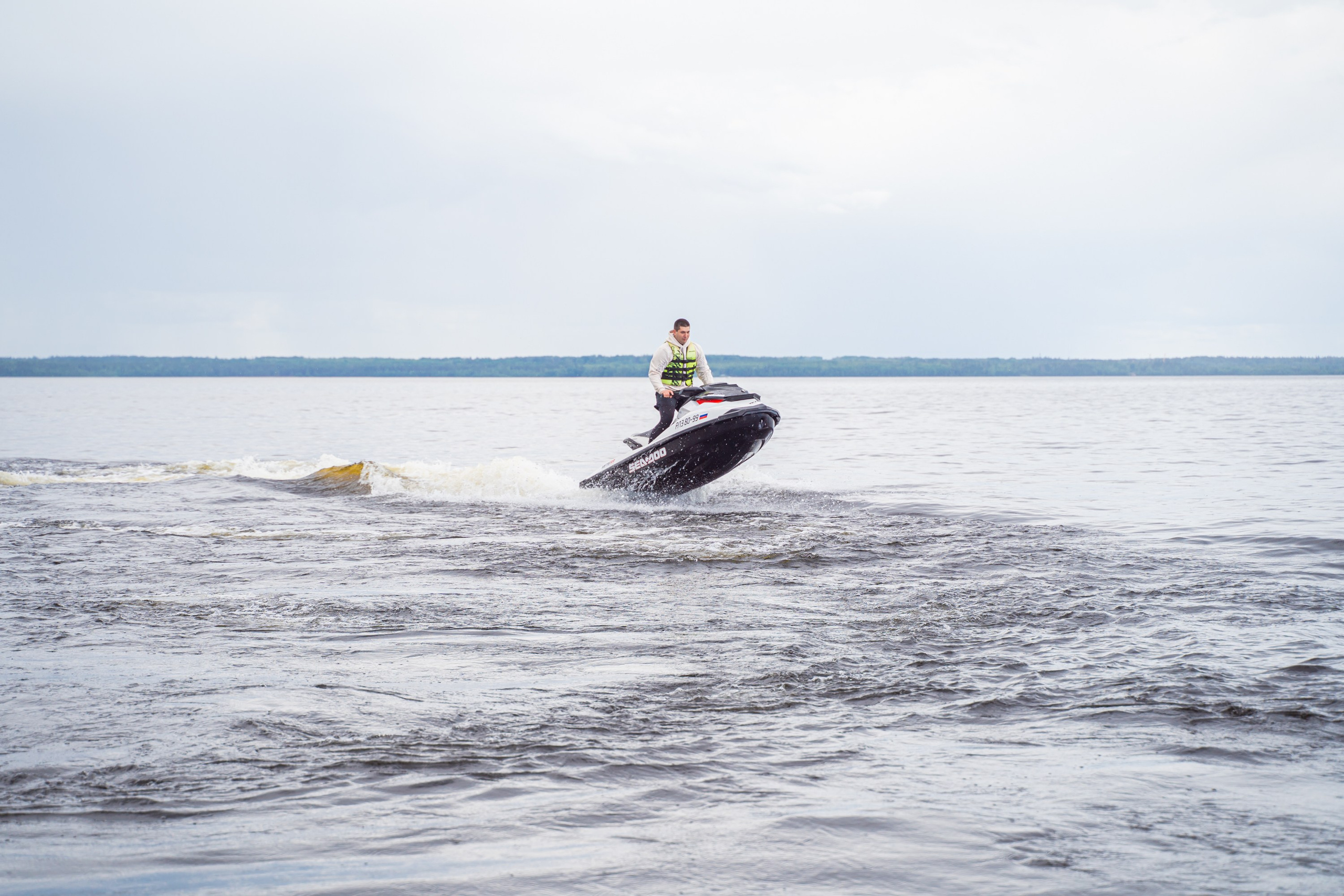 Гидровыезд в Коневский мужской монастырь. Свадебный, семейный, портретный, репортажный фотограф в Санкт-Петербурге