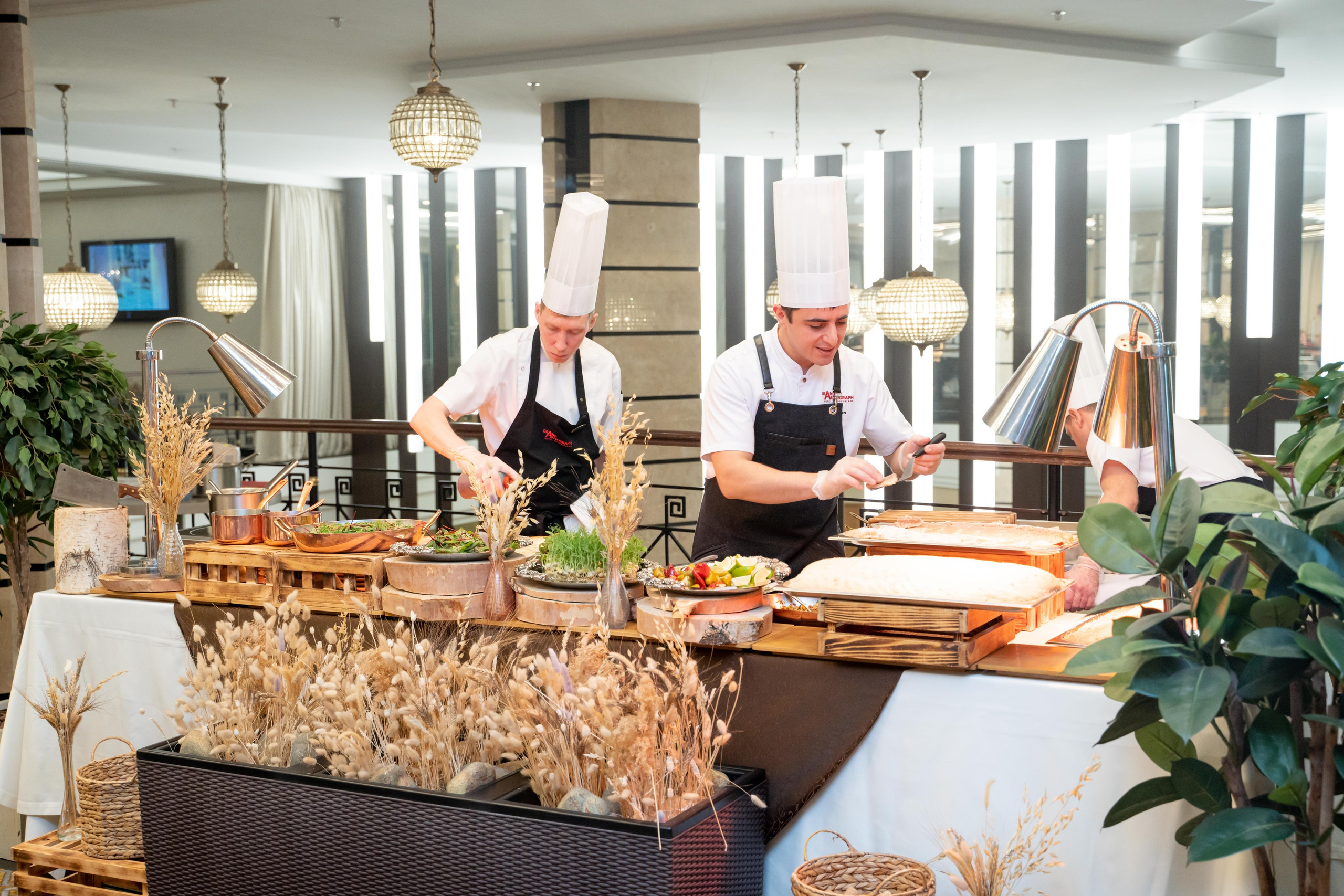 Битва Шефов в ресторане «Мед». Главная