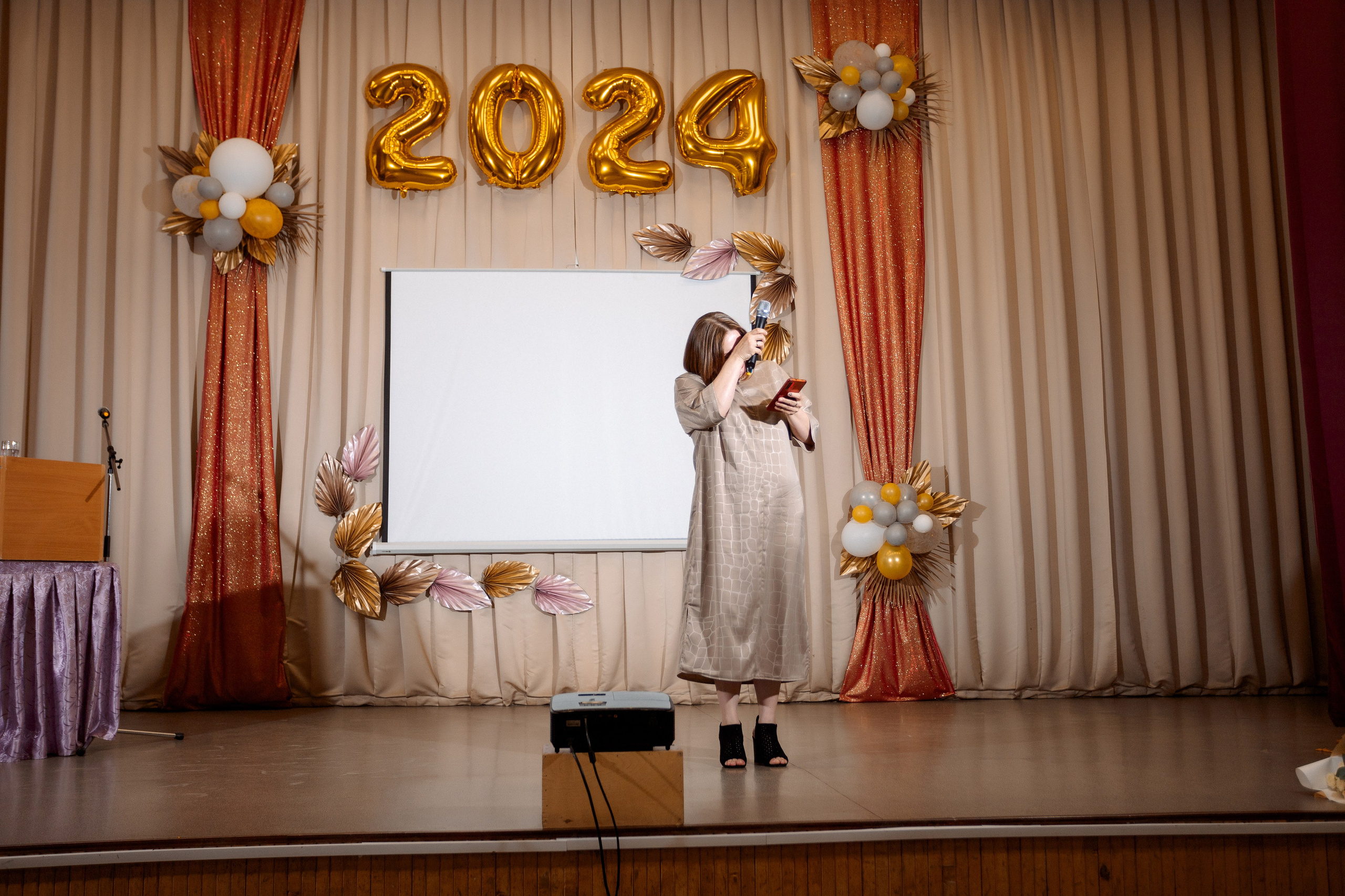 ВРУЧЕНИЕ АТТЕСТАТОВ: Пример. Все фото. Профессиональный фотограф в Ижевске Леша Петров