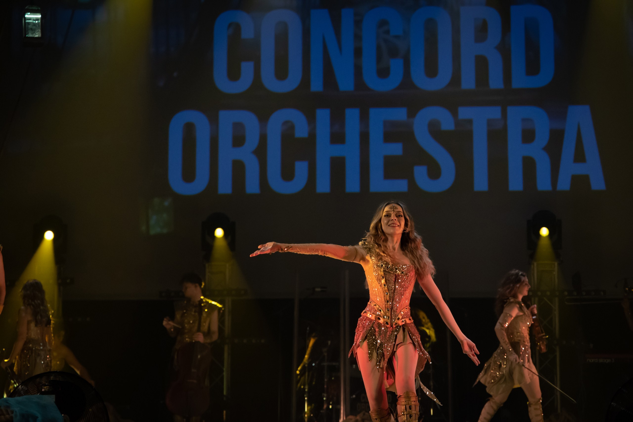 Первый в мире танцующий оркестр«Concord Orchestra». Обо мне