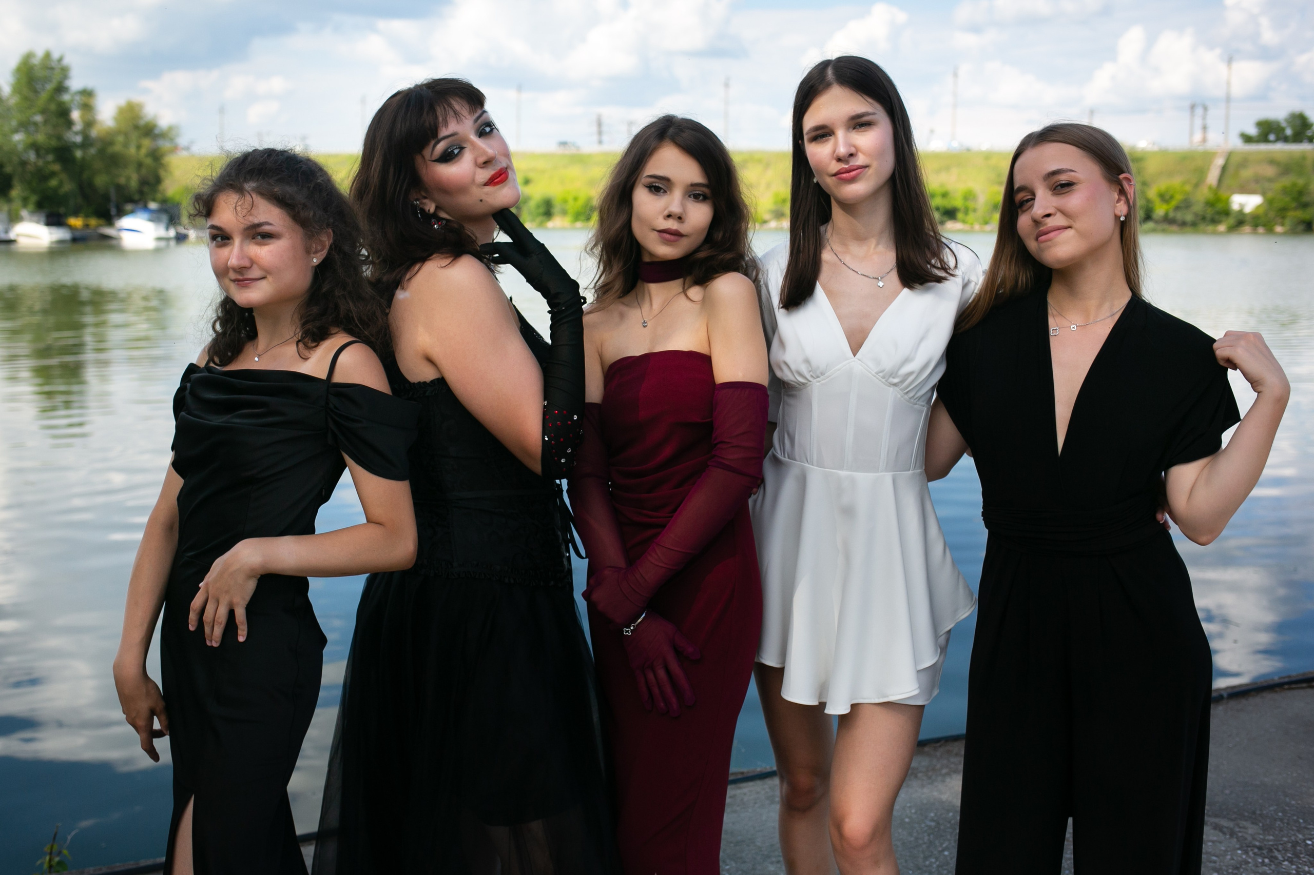 Выпускные и Утренники. Фотограф новорожденных и семейный фотограф НСО г. Бердск Марина Львова