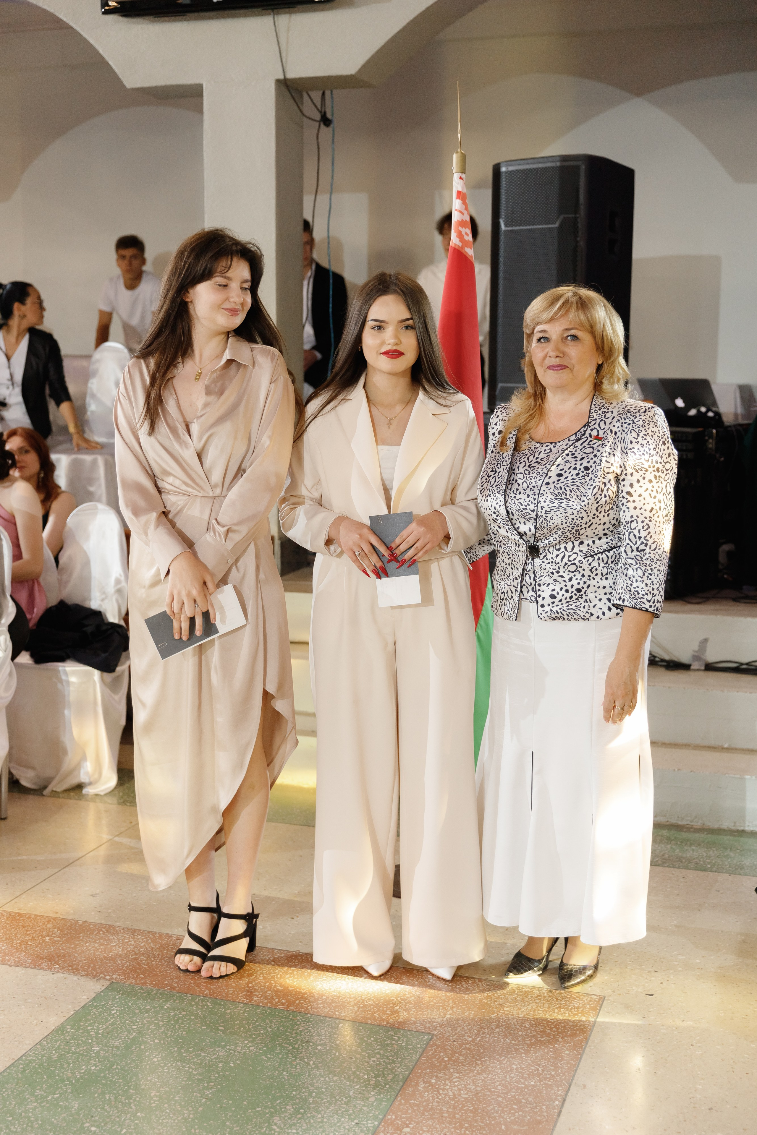 Школьный выпускной 2023 год в Минске. Свадебный фотограф в Минске/Беларуси Сергей Спиридонов