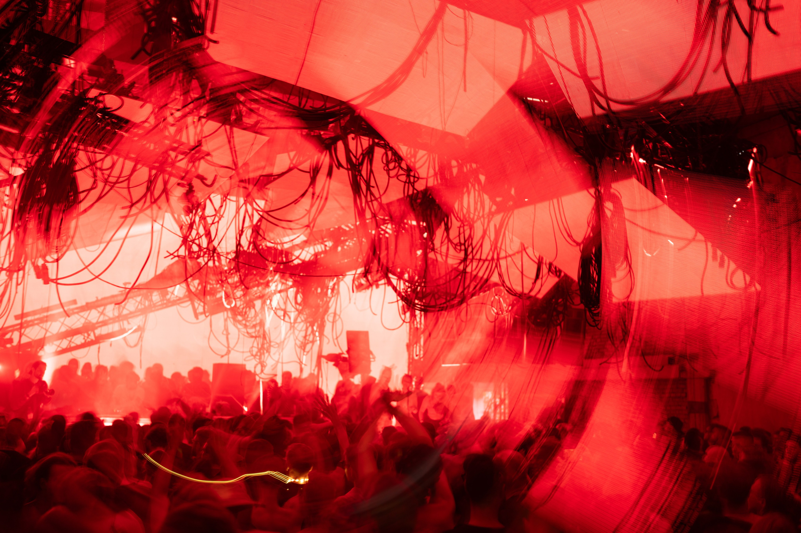 Outline 2024. @tomrus: Рустам Шагиморданов — фотограф