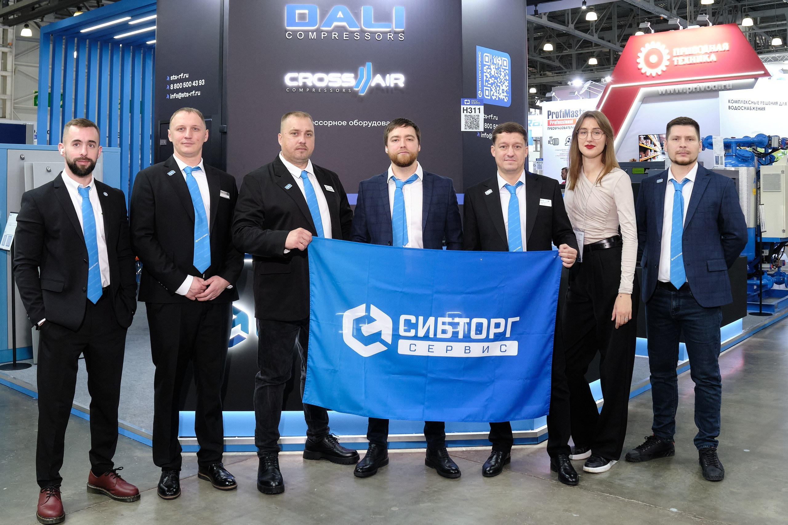 Съемка стенда на выставке. Репортажный фотограф в Москве Денис Тамко