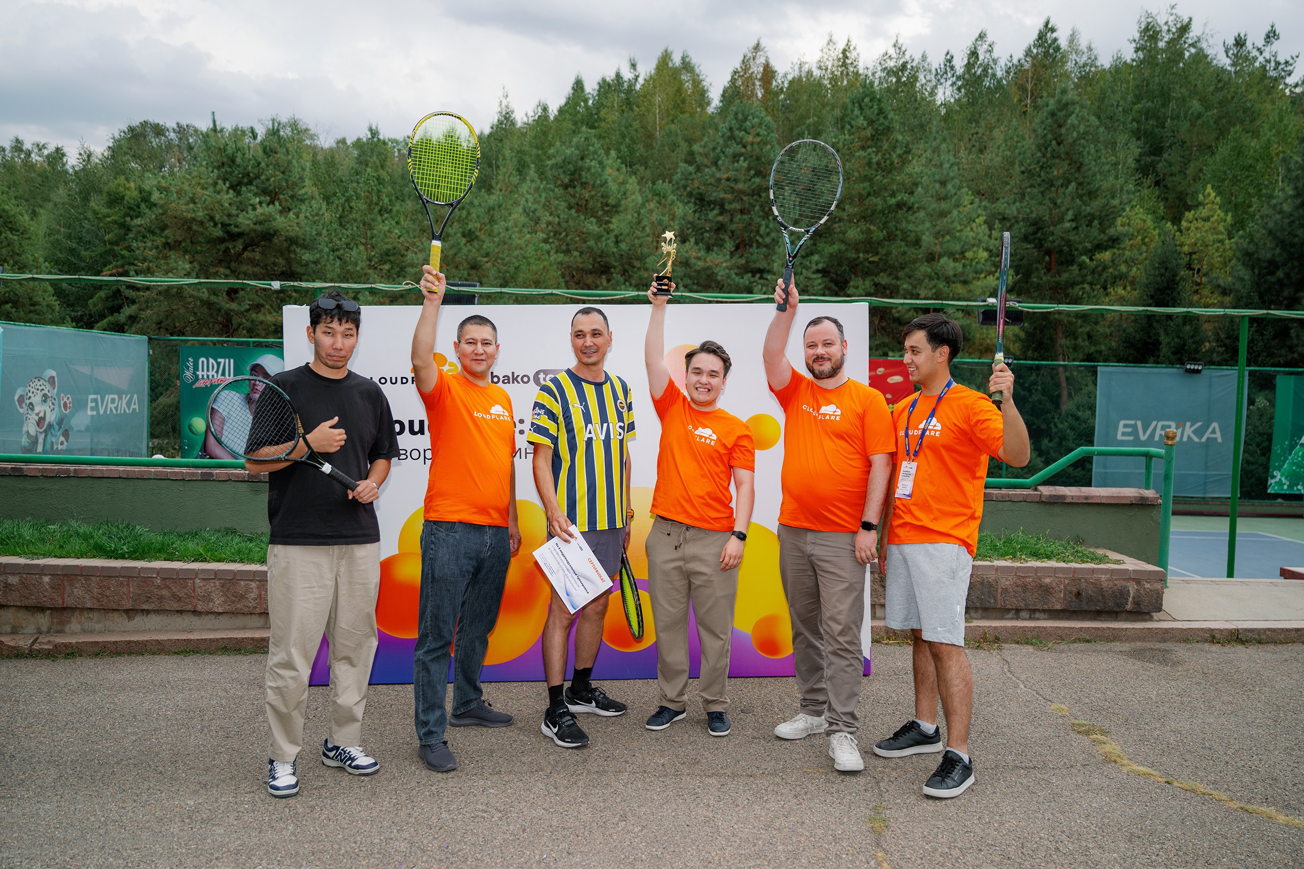 Конференция/Игра в тенис — BakoTech&Cloudfire. Фотограф в Алматы — Алексей Коньков | Репортаж, свадьбы, портреты