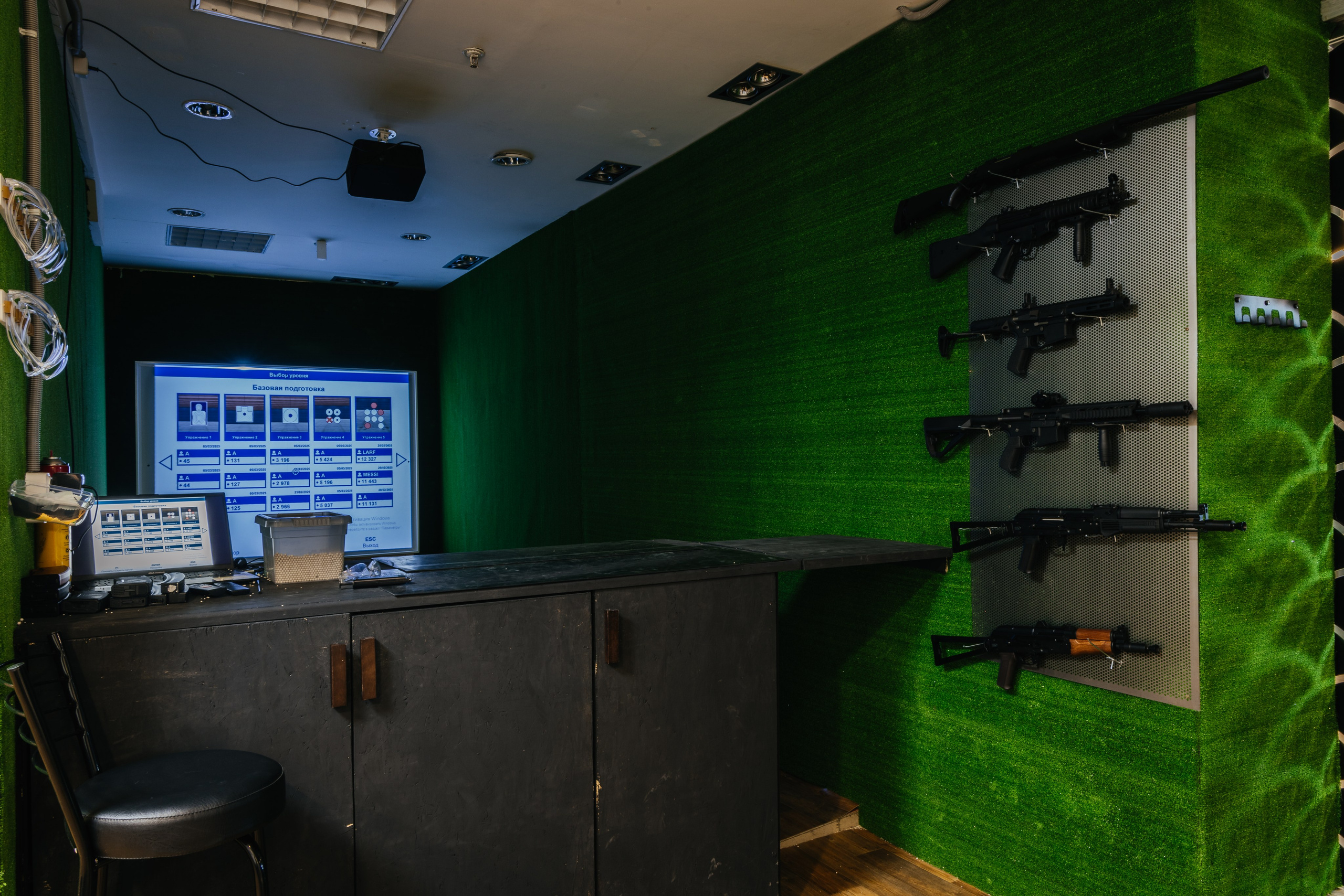 Интерьер Кулинарной, Гончарной, Стрелковой студии. Фотограф Алексей Солопов