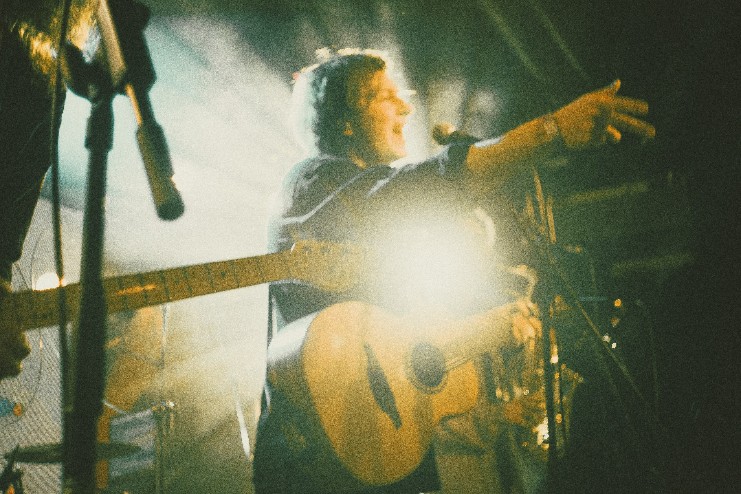 Концерт «Бонд с Кнопкой» 16тонн. Портретный и художественный фотограф в Москве