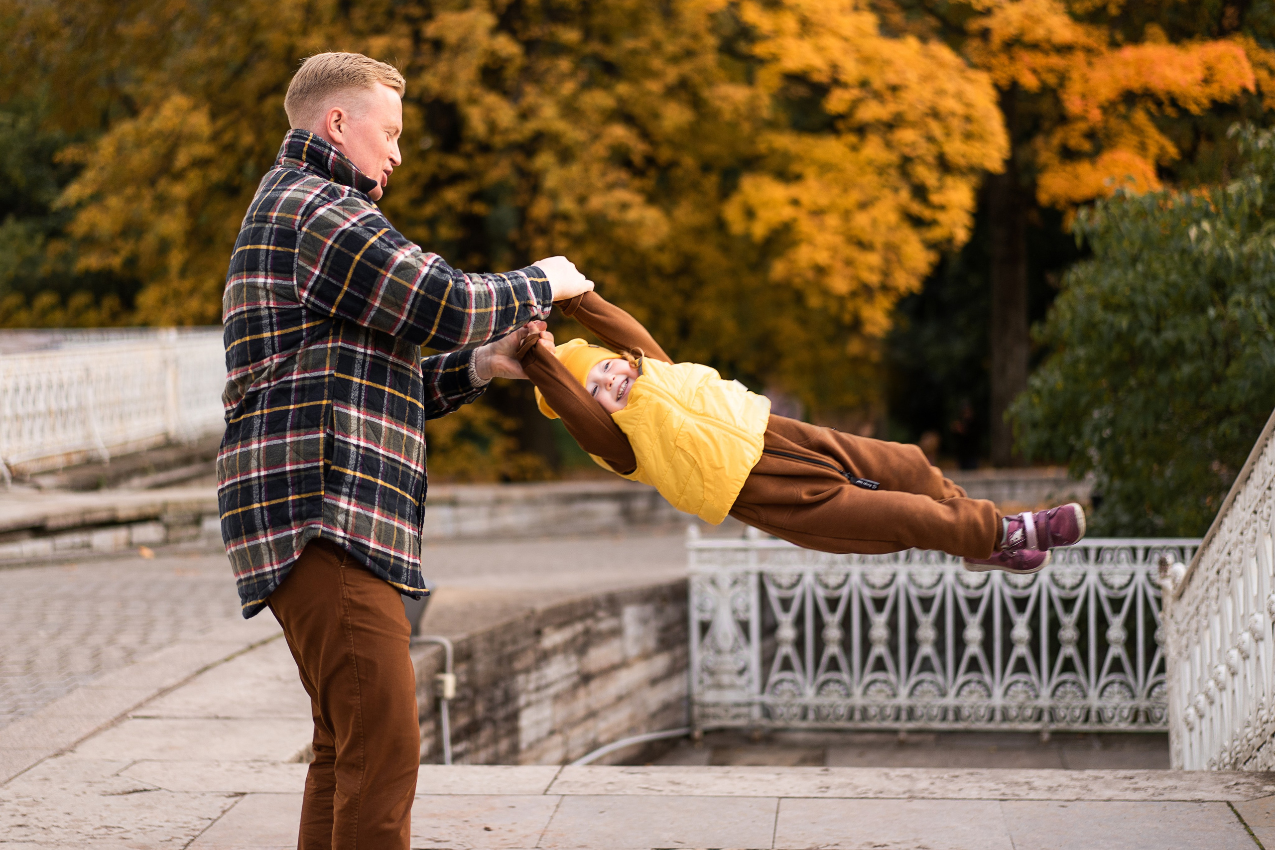 Порогулка в ЦПКиО. Семейный и детский фотограф в Санкт-Петербурге Дарина Герчиу