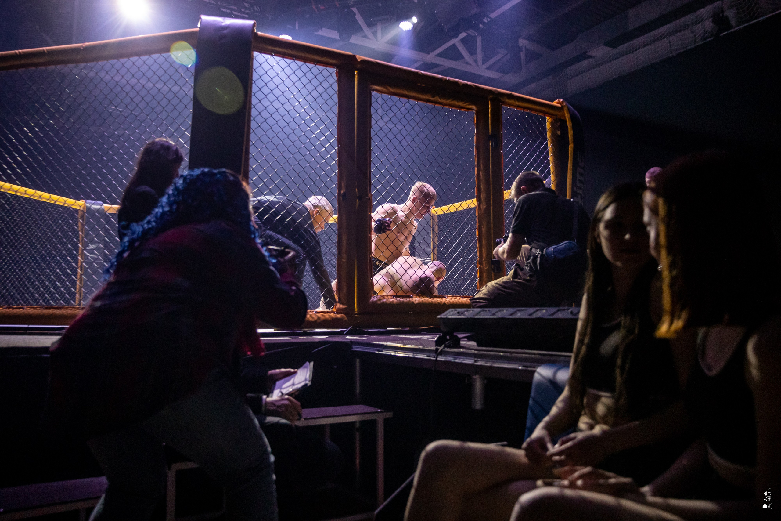 Бои в клетке «Северный Воин». Портретный фотограф Денис Милютин