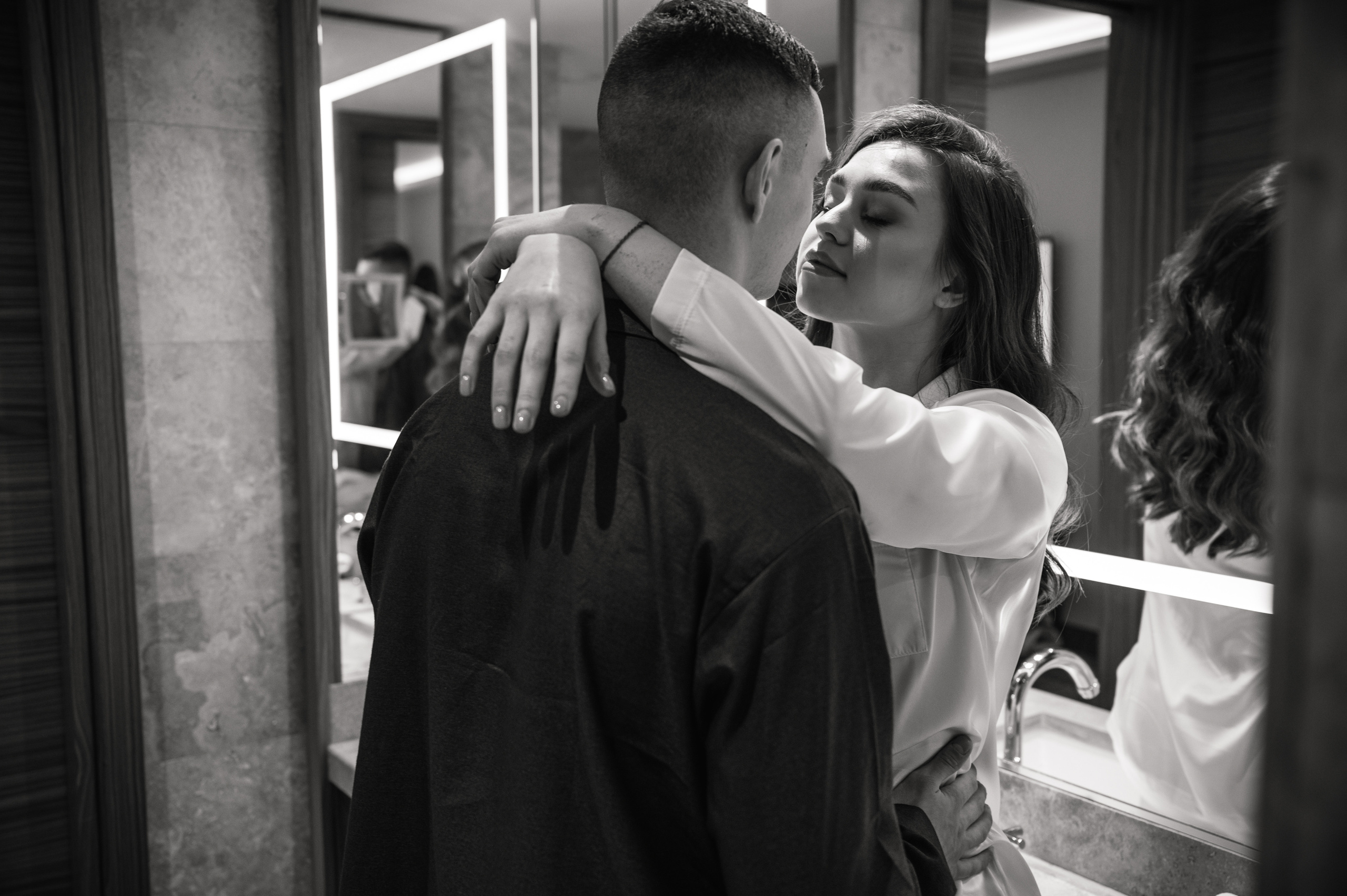 Свадебная фотосессия Radisson Blu Olympiyskiy Hotel. Свадебный фотограф Москва Юрий Кульман