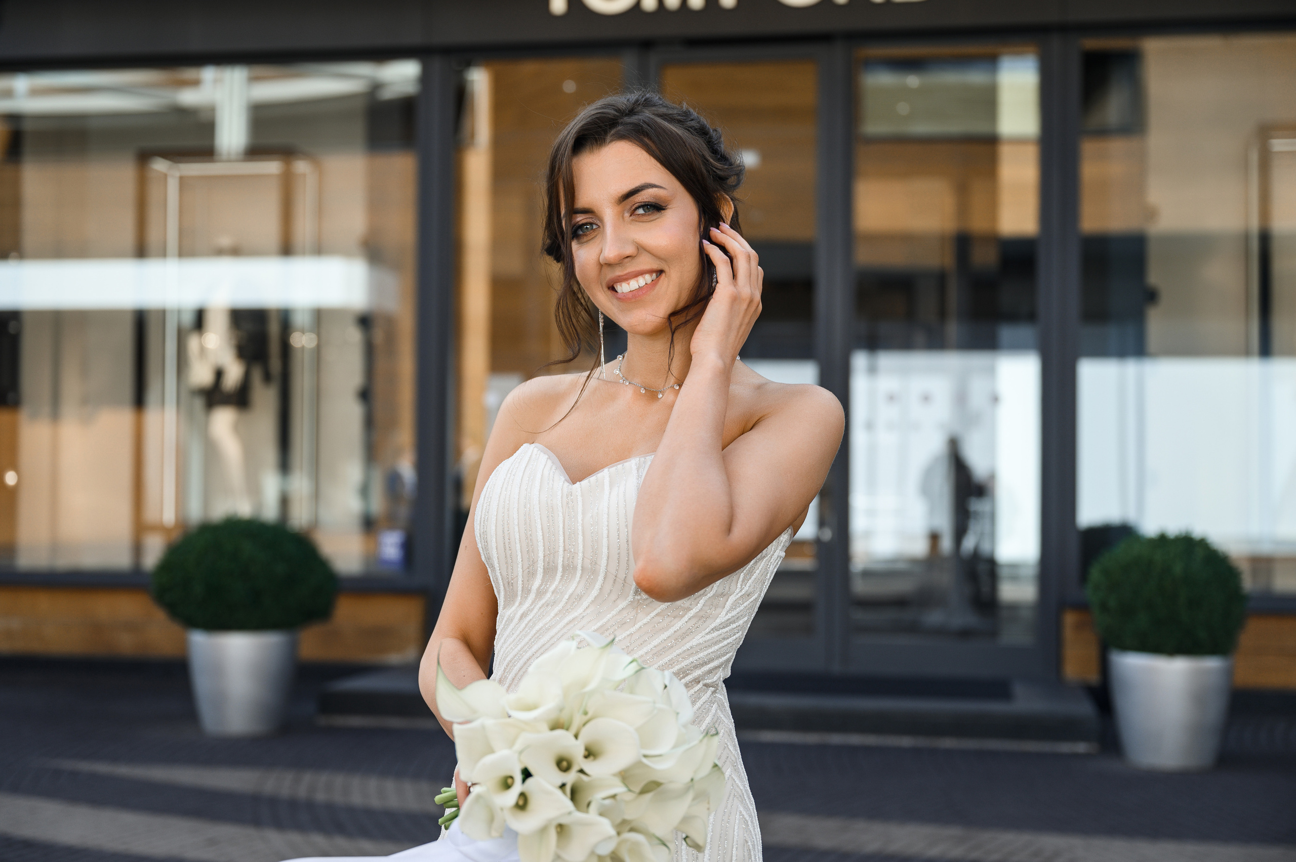 Свадебная фотосессия Барвиха luxury village. Свадебный фотограф Москва Юрий Кульман