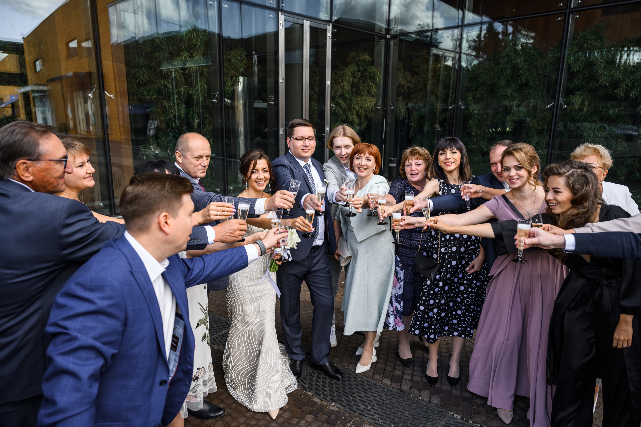 Свадебная фотосессия Барвиха luxury village. Свадебный фотограф Москва Юрий Кульман