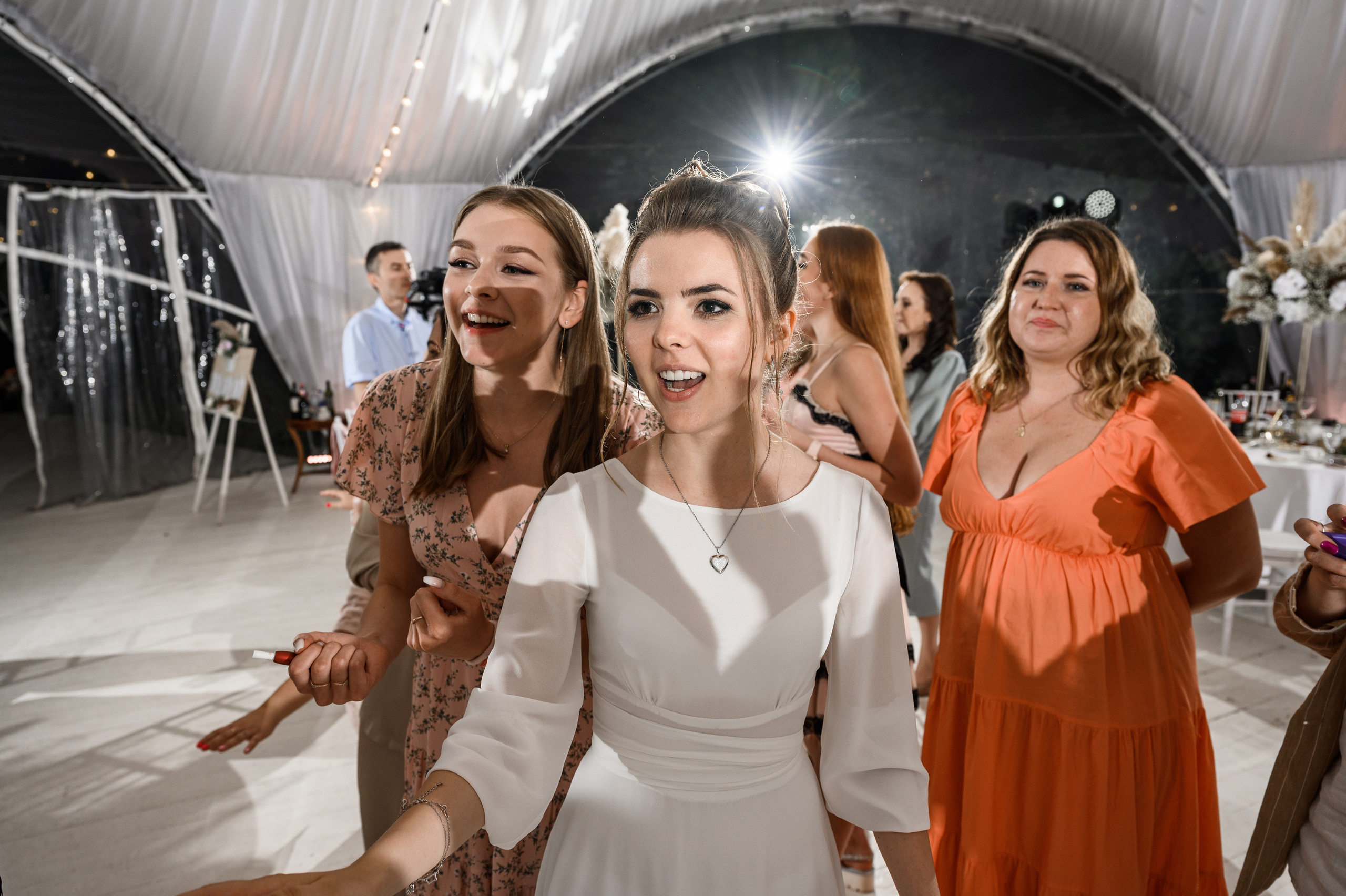 Свадьба шатёр Лесная дача. Свадебный фотограф Москва Юрий Кульман