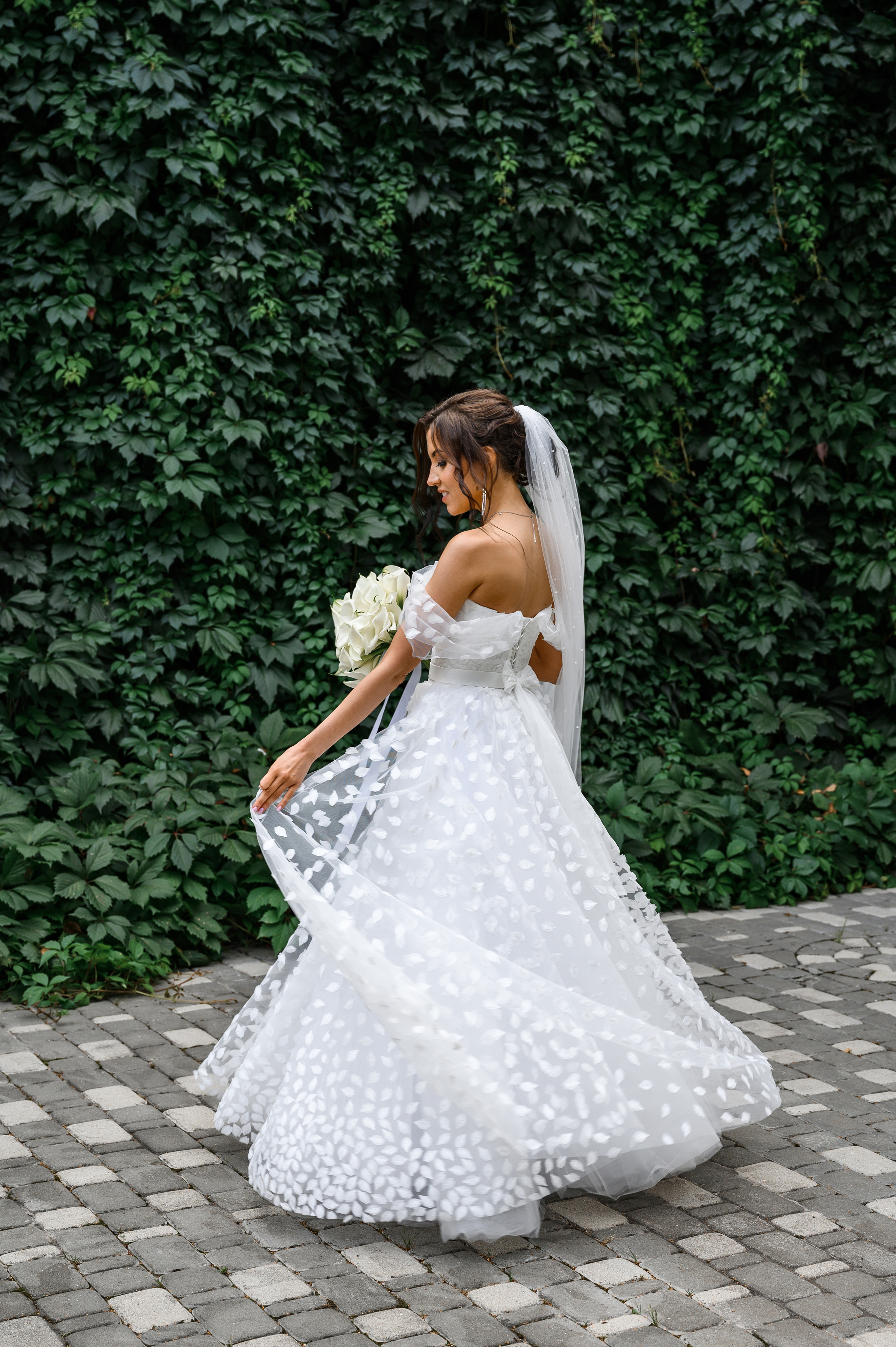 Свадебная фотосессия Барвиха luxury village. Свадебный фотограф Москва Юрий Кульман