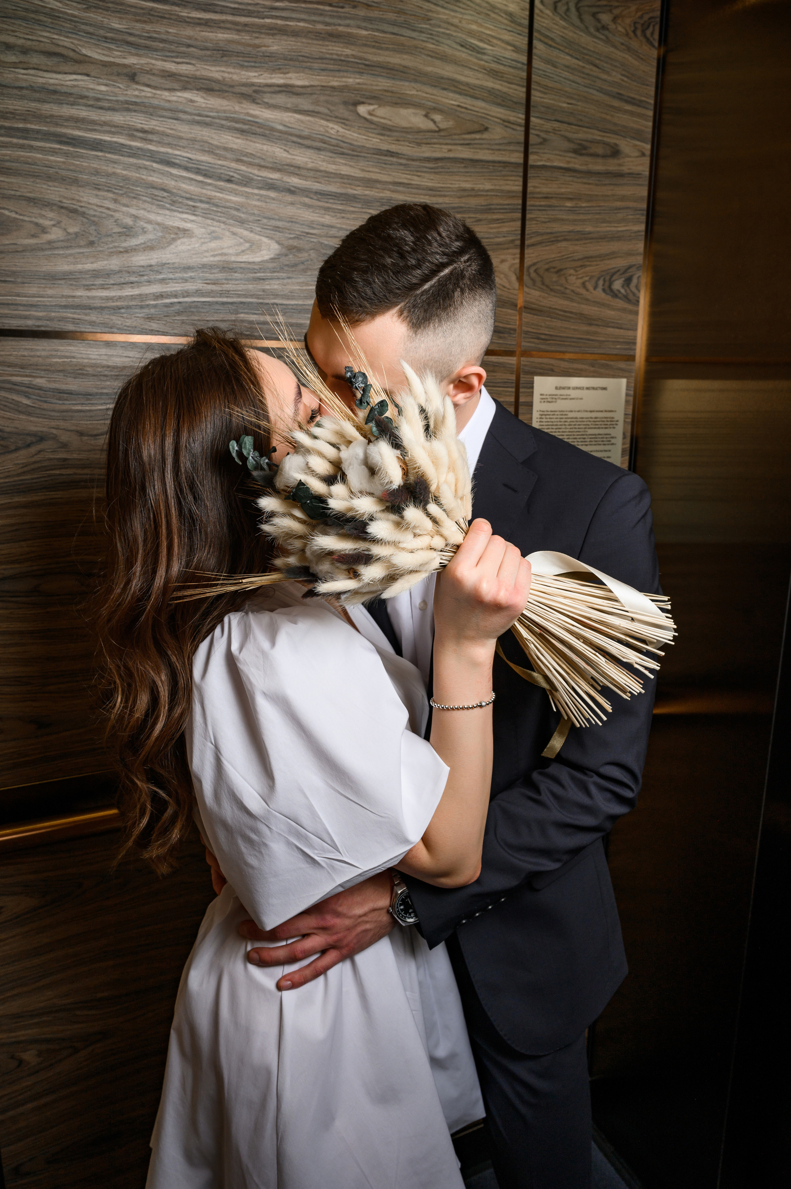 Свадебная фотосессия Radisson Blu Olympiyskiy Hotel. Свадебный фотограф Москва Юрий Кульман