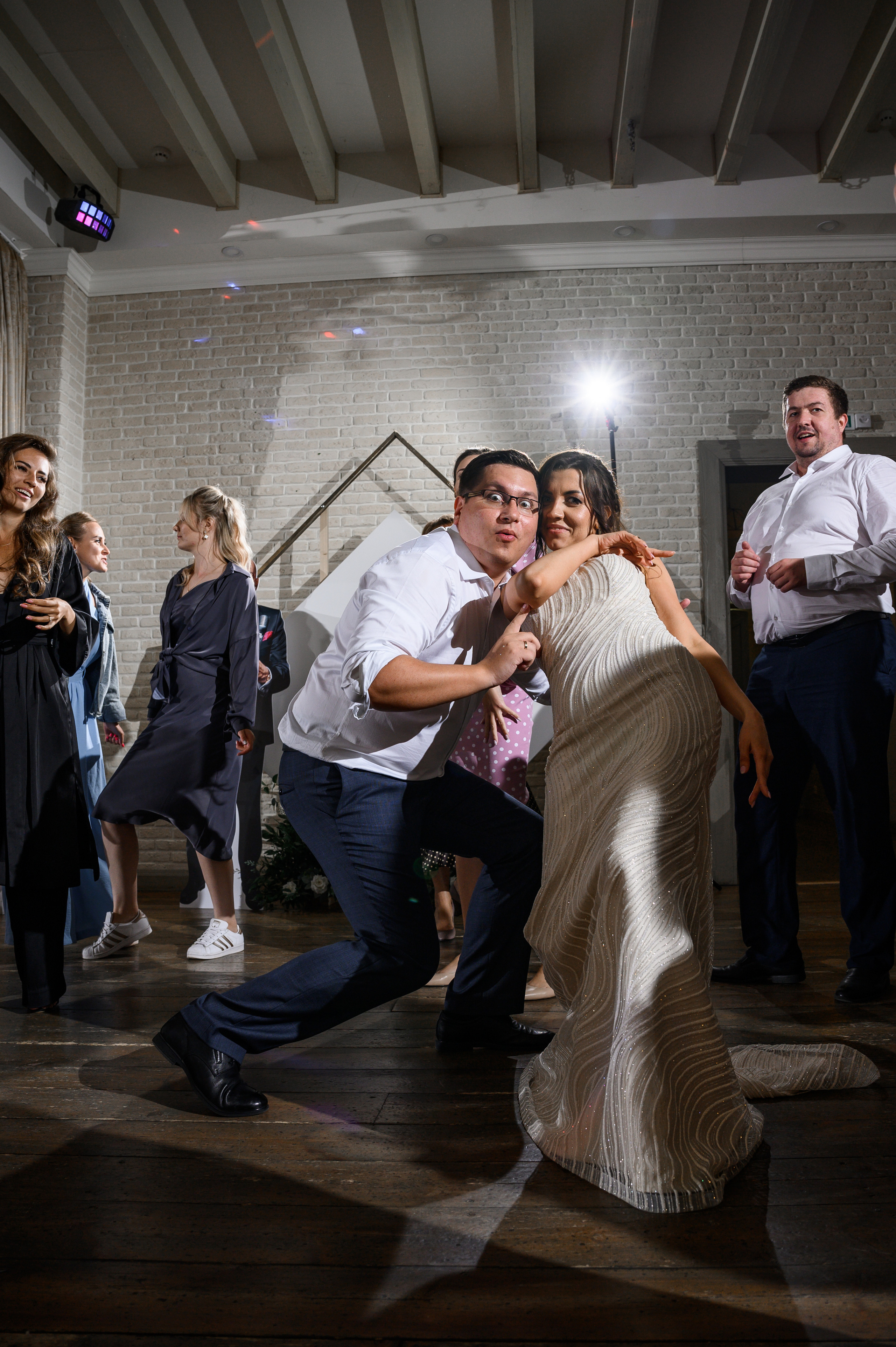 Свадебная фотосессия Барвиха luxury village. Свадебный фотограф Москва Юрий Кульман