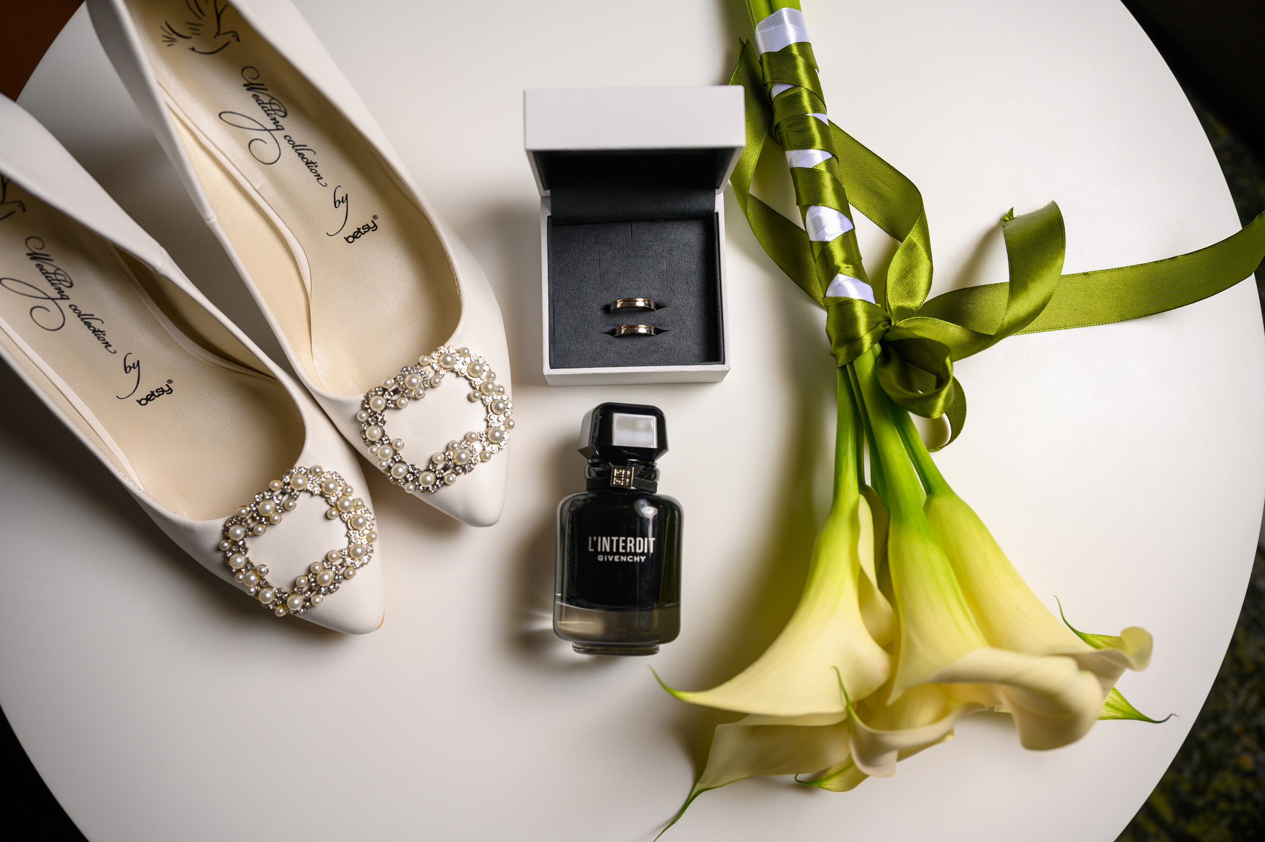 Свадебная фотосессия Radisson Blu Olympiyskiy Hotel. Свадебный фотограф Москва Юрий Кульман