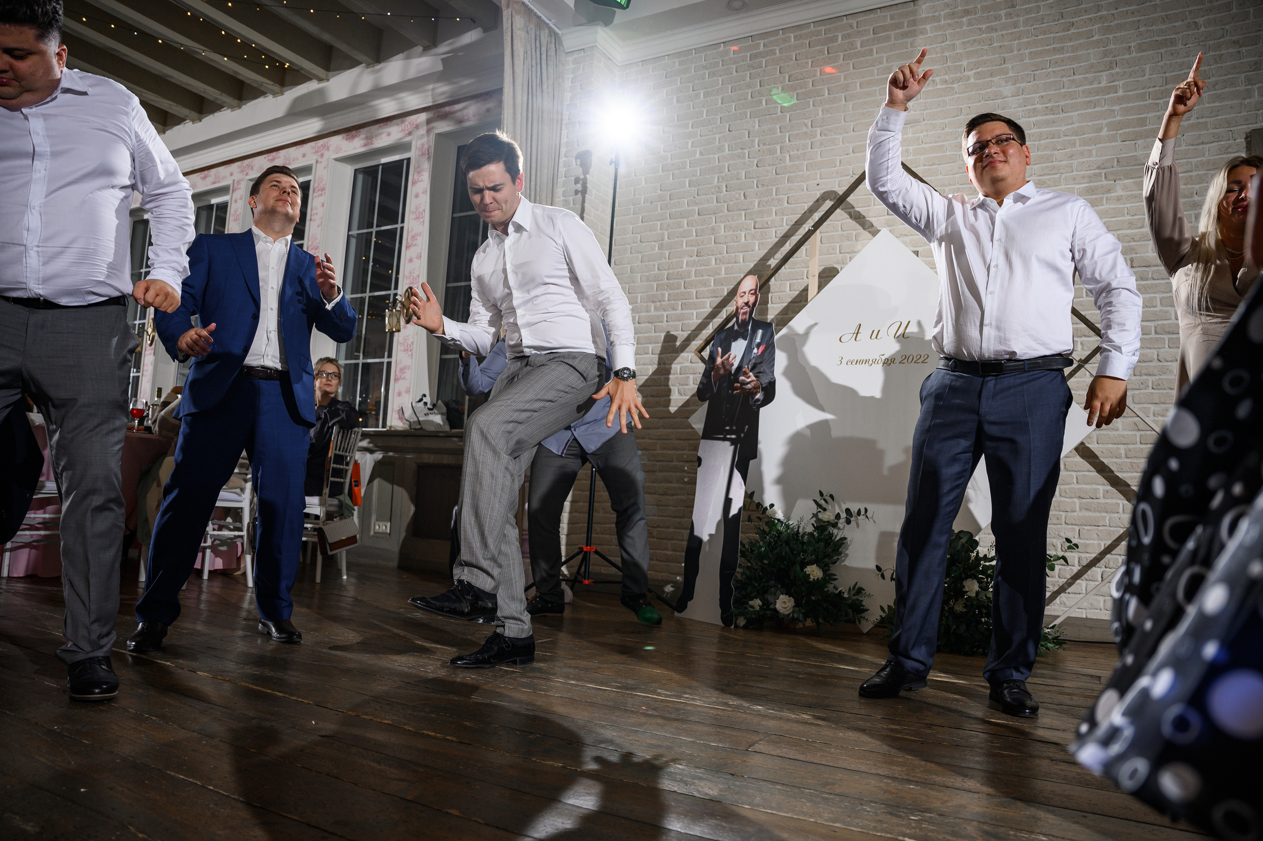 Свадебная фотосессия Барвиха luxury village. Свадебный фотограф Москва Юрий Кульман