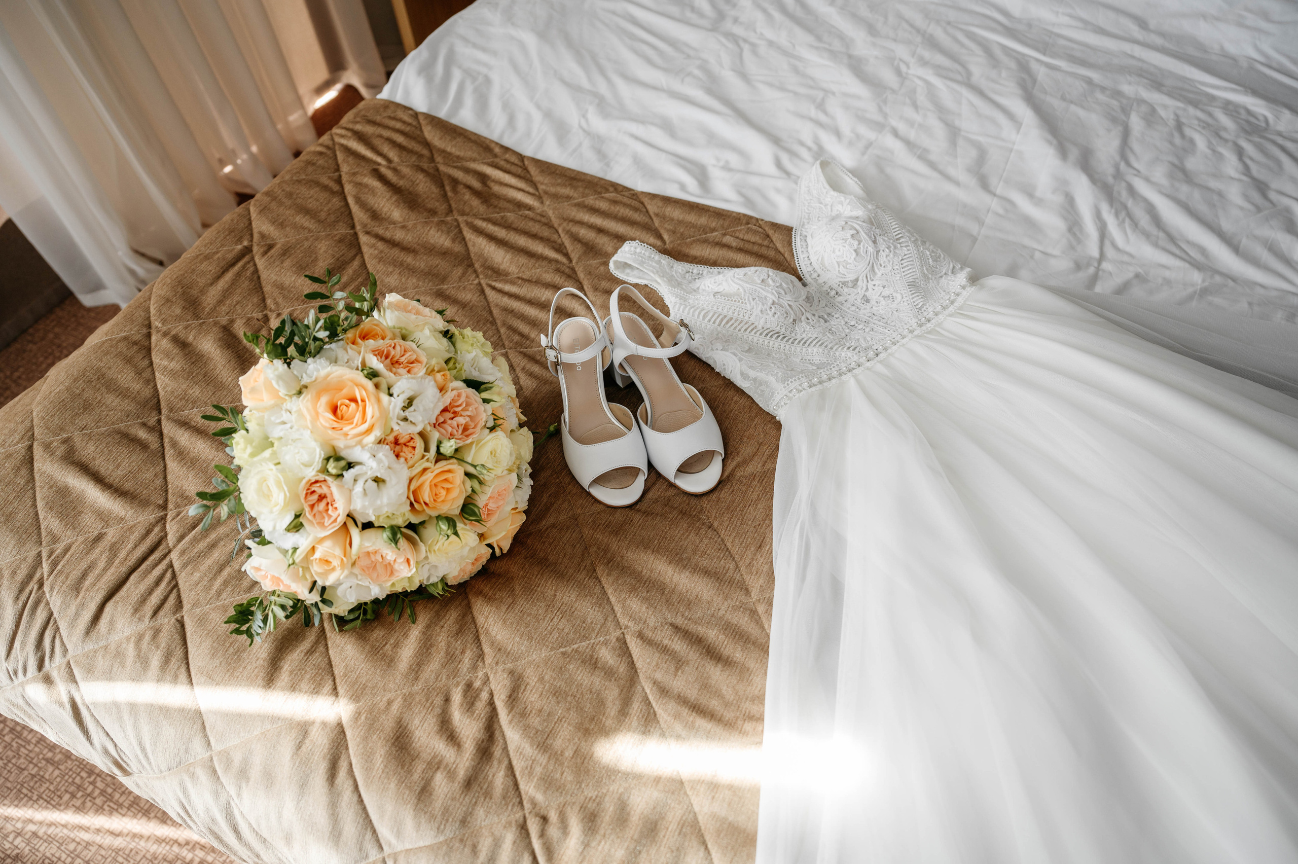 Свадебная фотосессия в Артиленд. Свадебный фотограф Москва Юрий Кульман