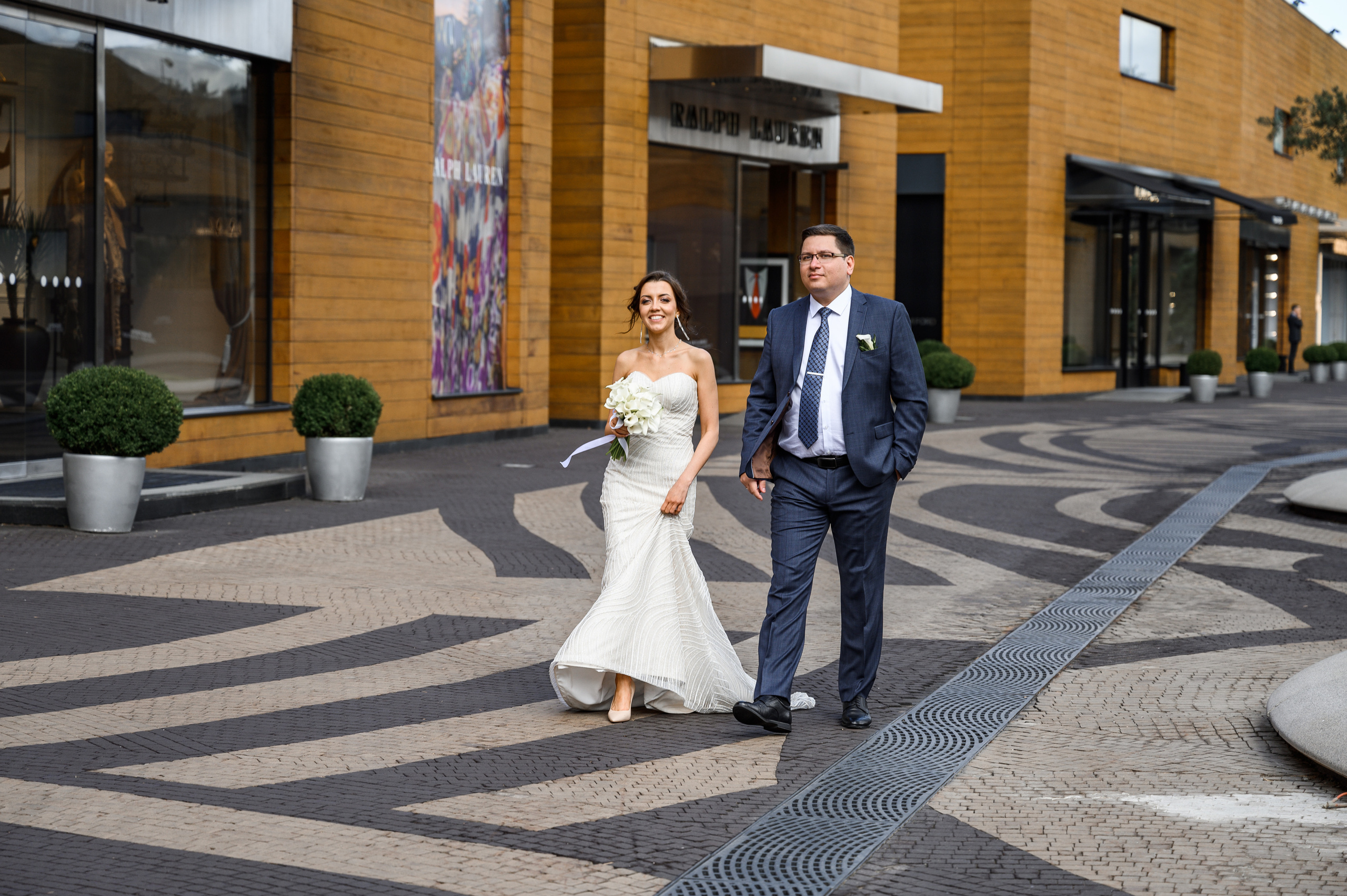 Свадебная фотосессия Барвиха luxury village. Свадебный фотограф Москва Юрий Кульман