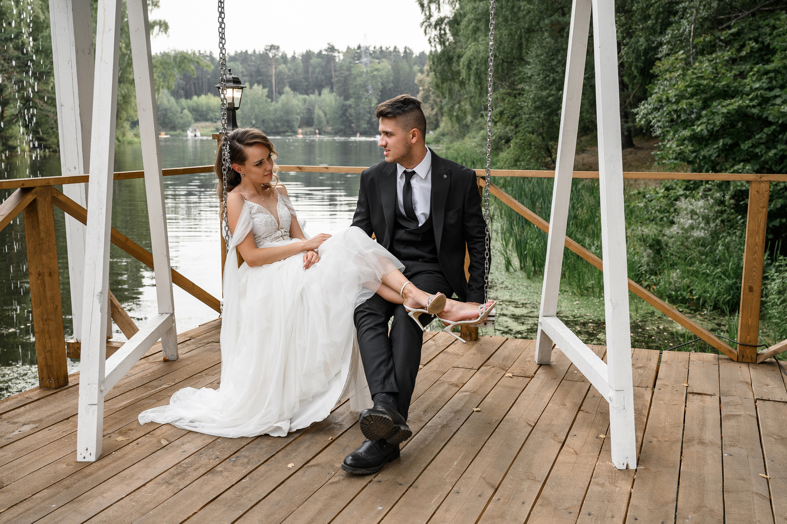 Свадебная выездная церемония бракосочетания в московской области. Шатер для свадьбы.