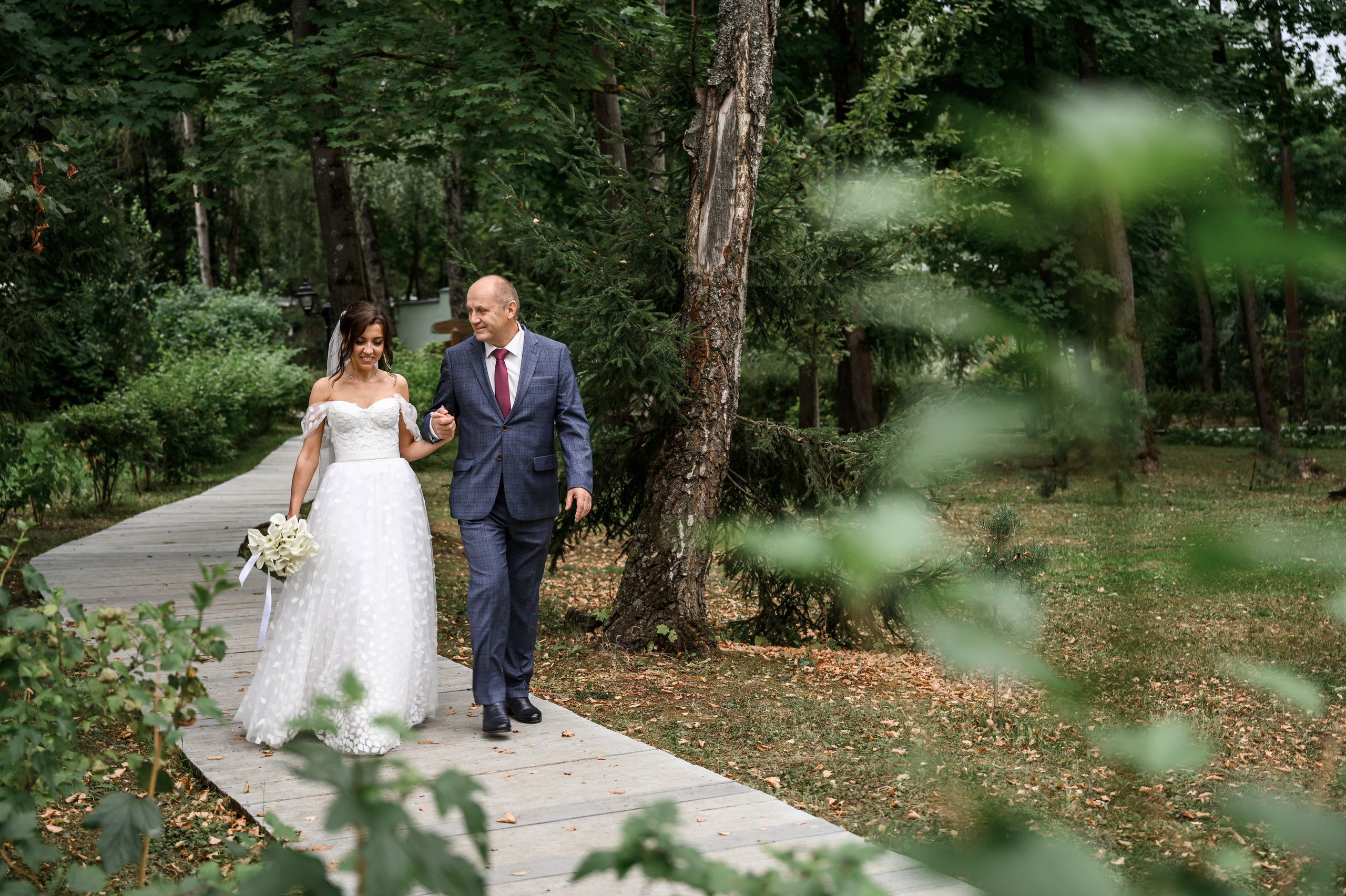 Свадебная фотосессия Барвиха luxury village. Свадебный фотограф Москва Юрий Кульман