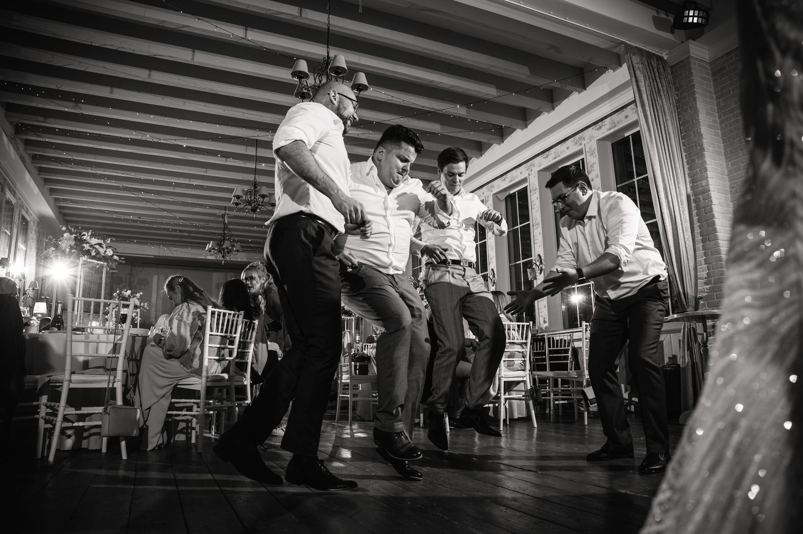 Свадебная фотосессия Барвиха luxury village. Свадебный фотограф Москва Юрий Кульман