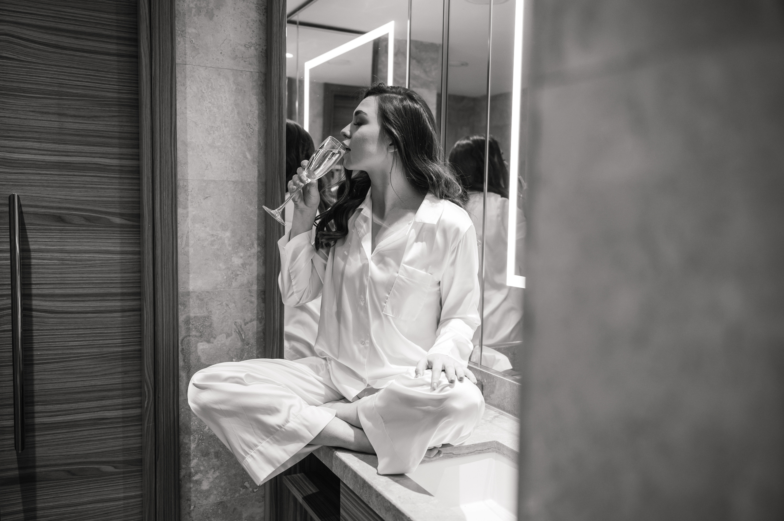 Свадебная фотосессия Radisson Blu Olympiyskiy Hotel. Свадебный фотограф Москва Юрий Кульман