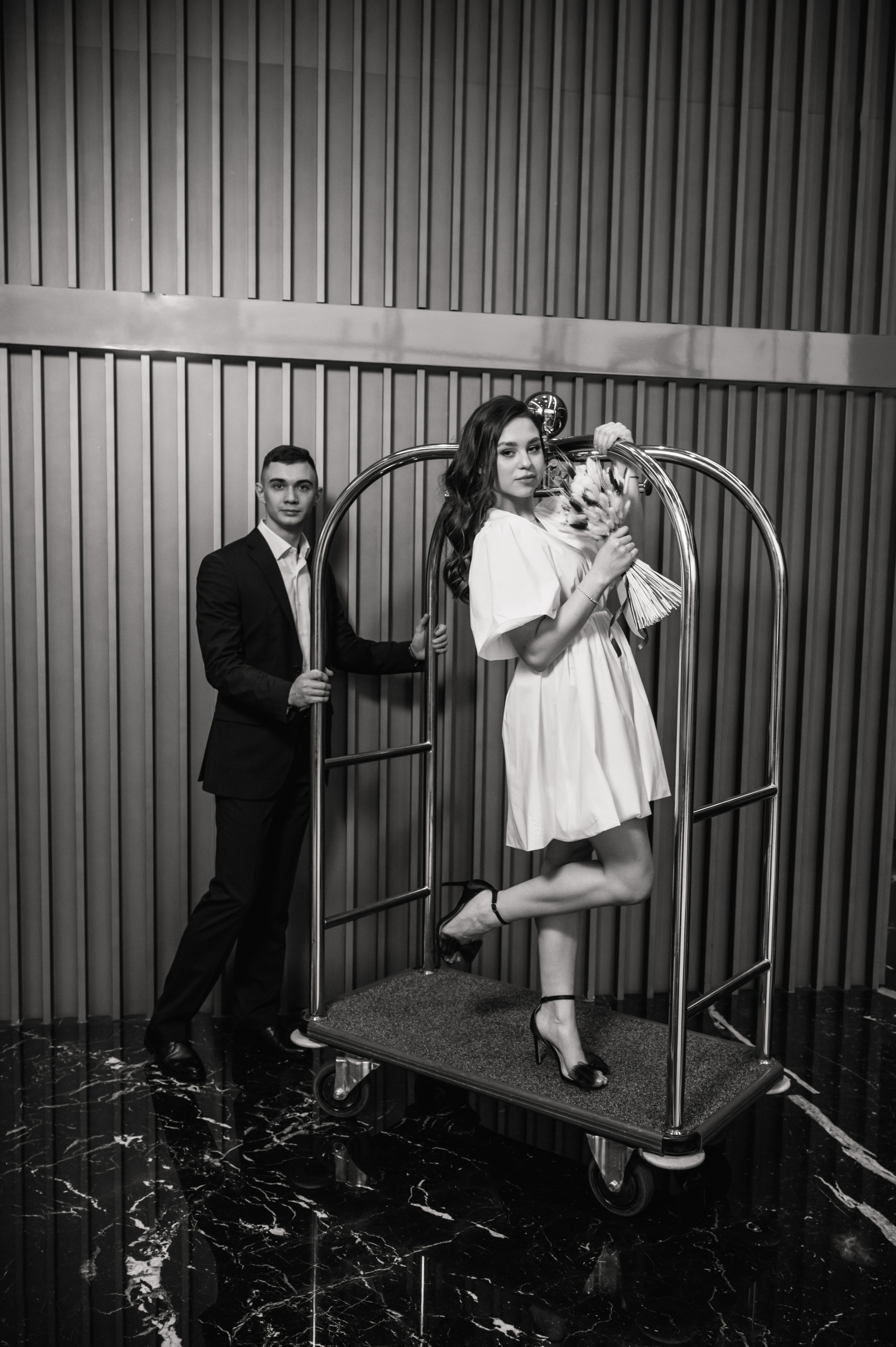 Свадебная фотосессия Radisson Blu Olympiyskiy Hotel. Свадебный фотограф Москва Юрий Кульман