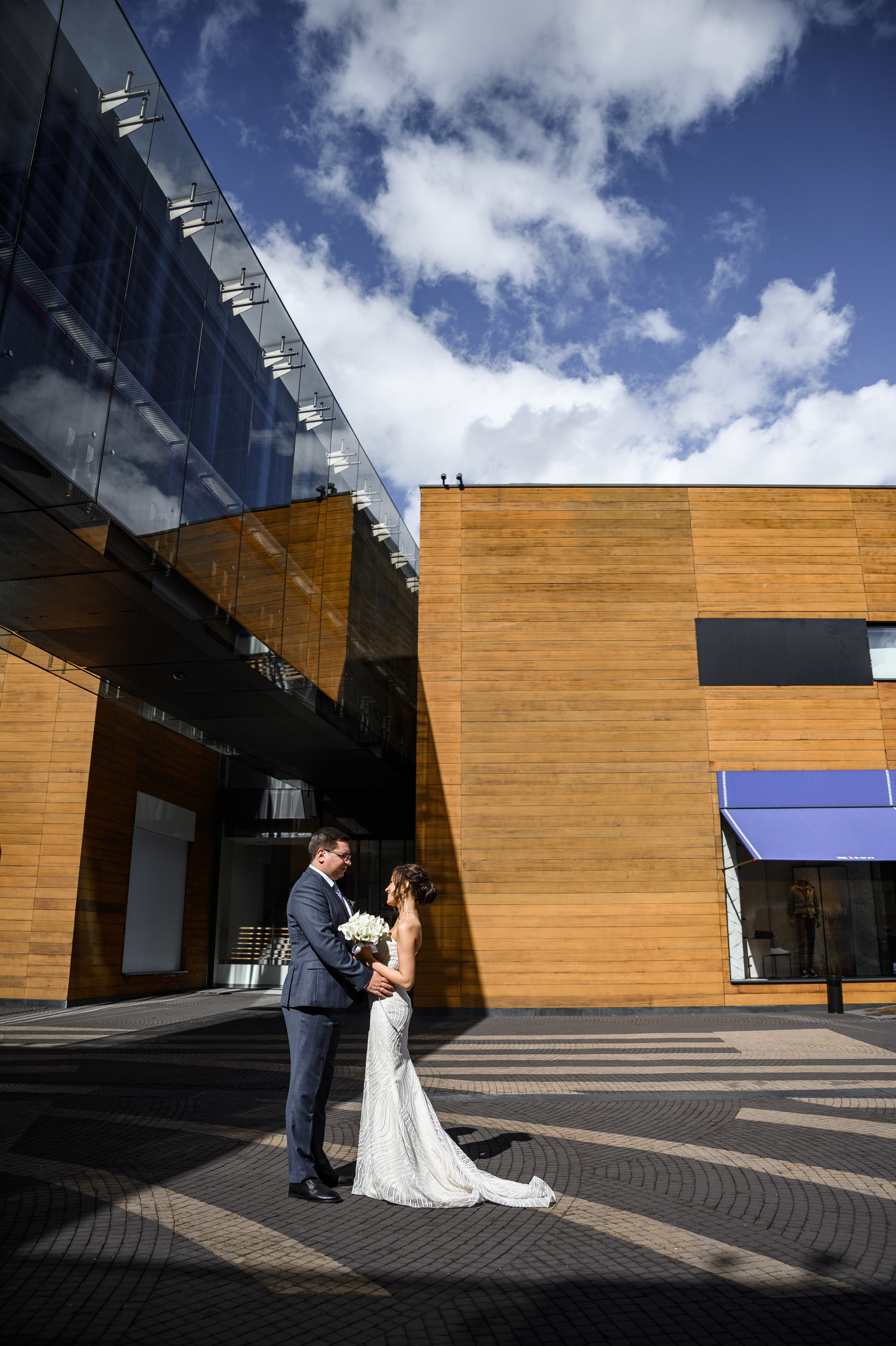 Свадебная фотосессия Барвиха luxury village. Свадебный фотограф Москва Юрий Кульман