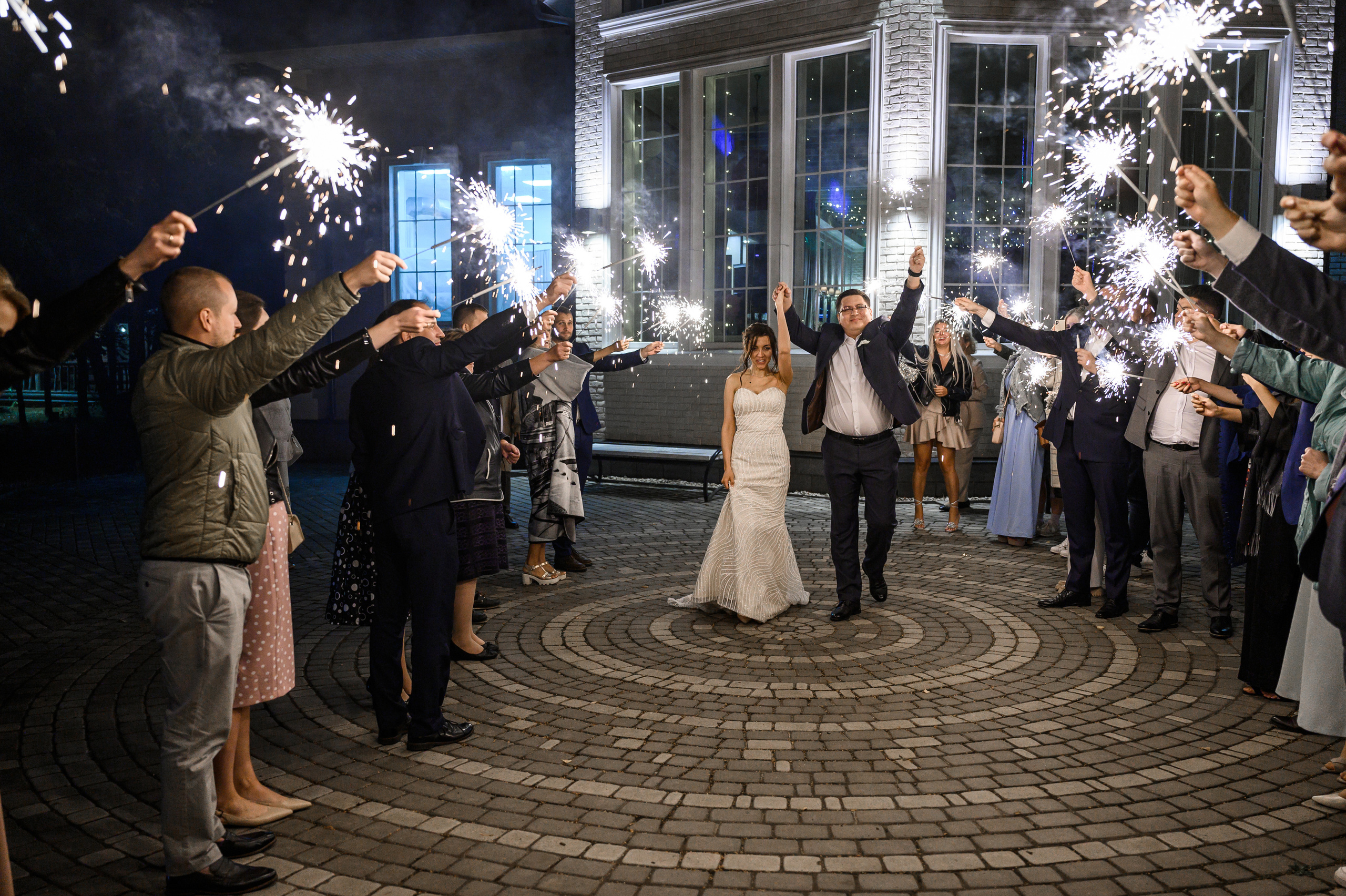 Свадебная фотосессия Барвиха luxury village. Свадебный фотограф Москва Юрий Кульман