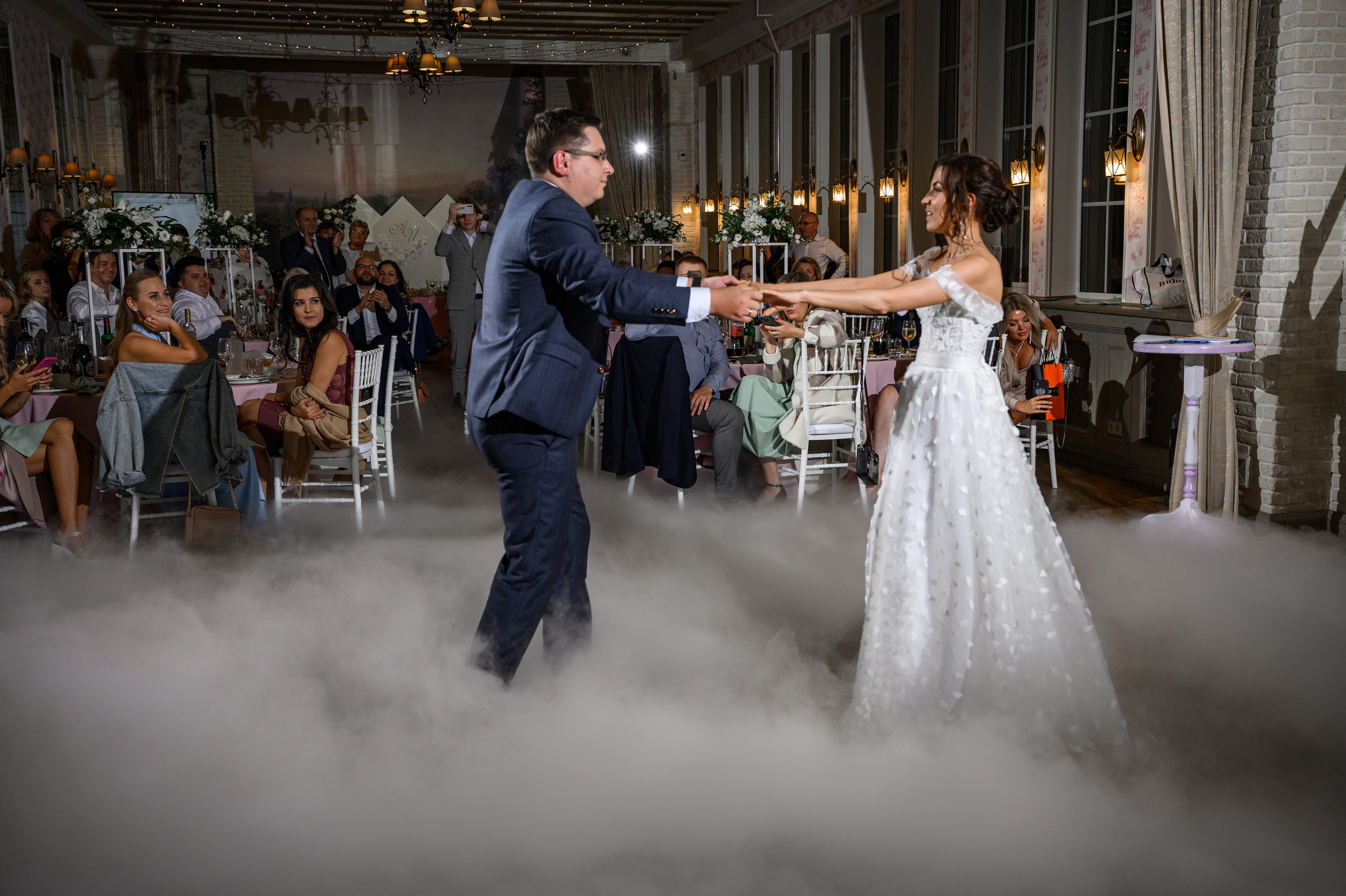 Свадебная фотосессия Барвиха luxury village. Свадебный фотограф Москва Юрий Кульман