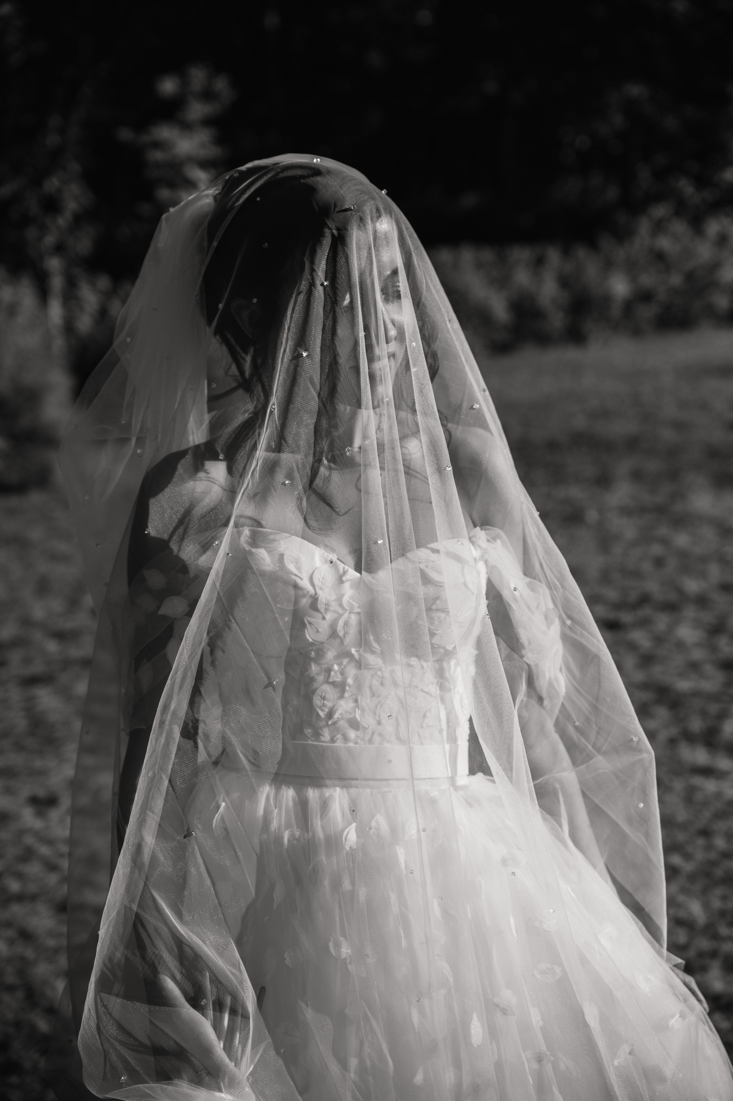 Свадебная фотосессия Барвиха luxury village. Свадебный фотограф Москва Юрий Кульман