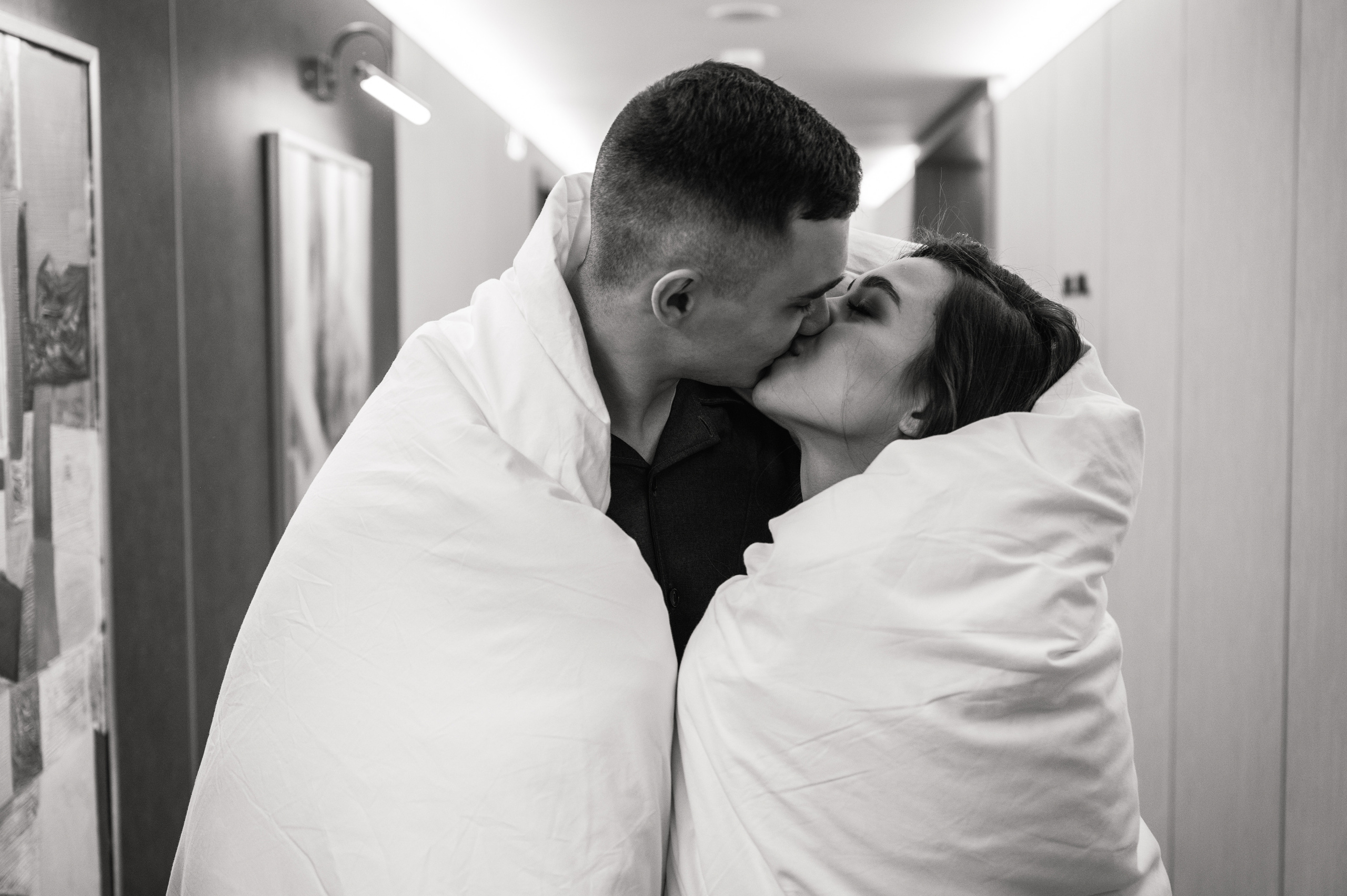 Свадебная фотосессия Radisson Blu Olympiyskiy Hotel. Свадебный фотограф Москва Юрий Кульман