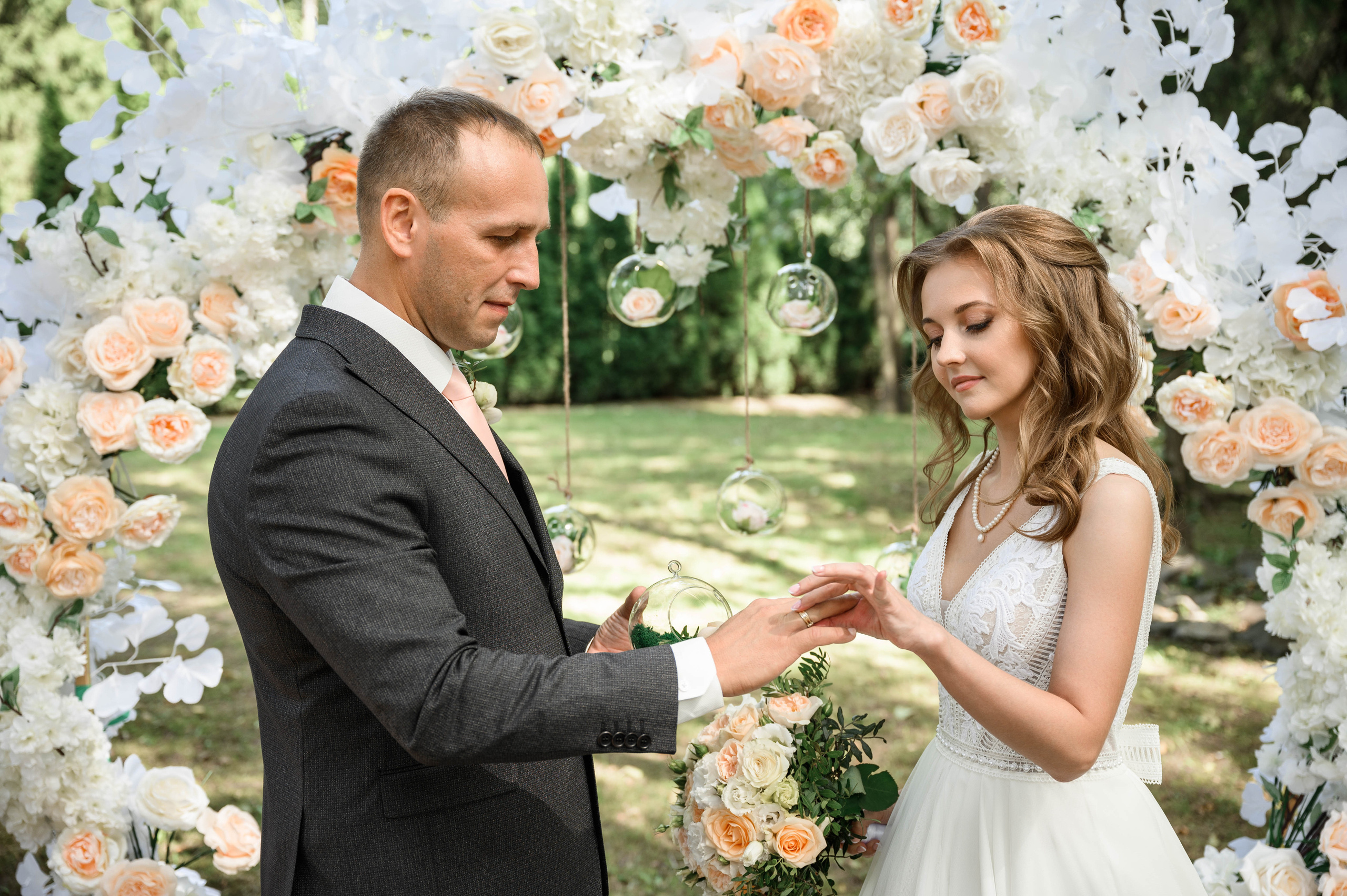 Свадьба для двоих в&nbsp;Артиленд. Выездная регистрация брака в&nbsp;артиленд.