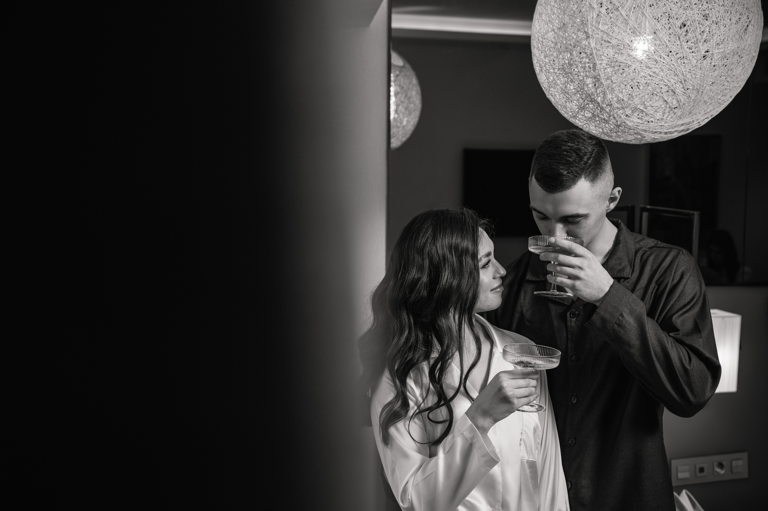 Свадебная фотосессия Radisson Blu Olympiyskiy Hotel. Свадебный фотограф Москва Юрий Кульман