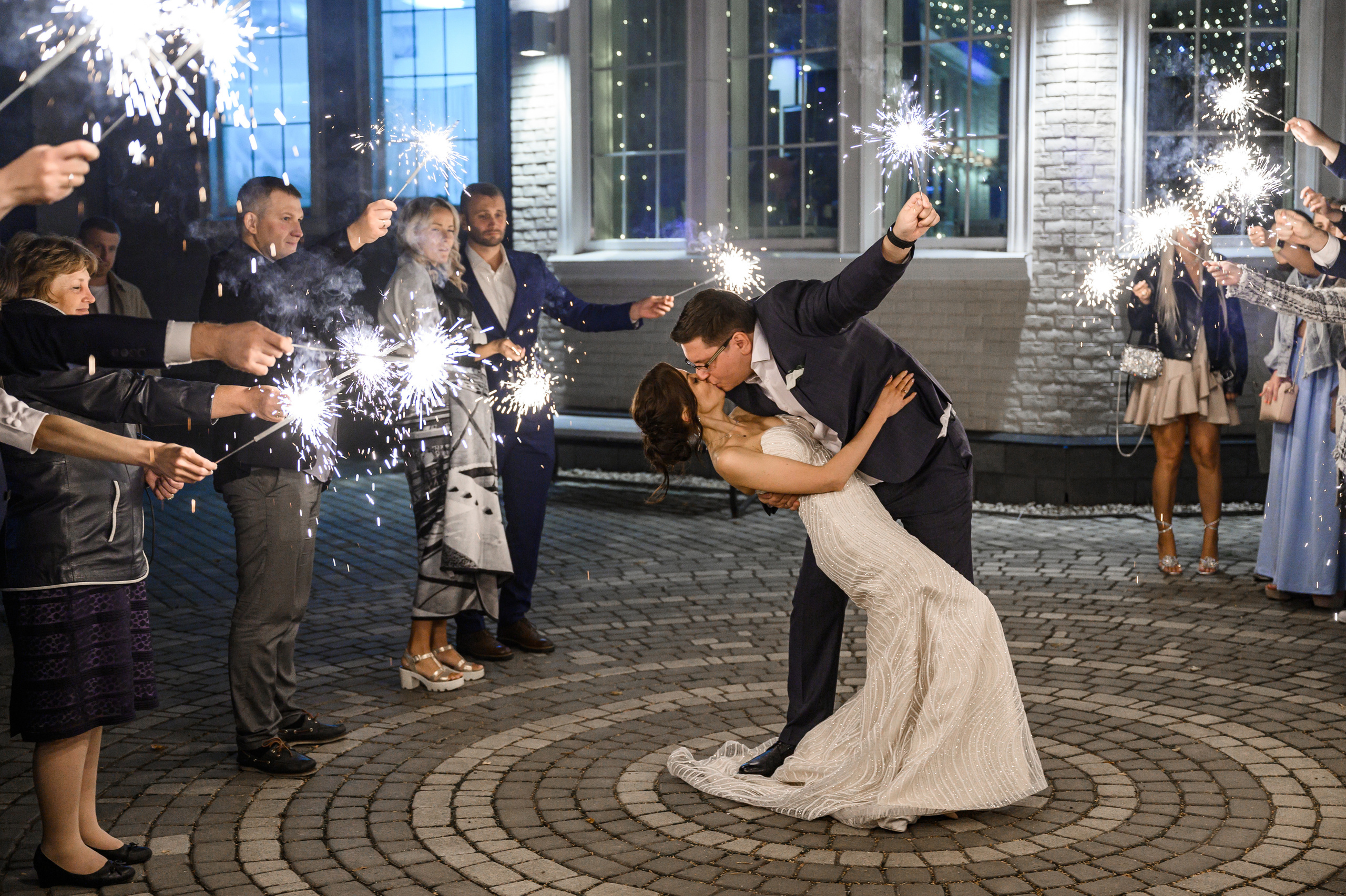 Свадебная фотосессия Барвиха luxury village. Свадебный фотограф Москва Юрий Кульман