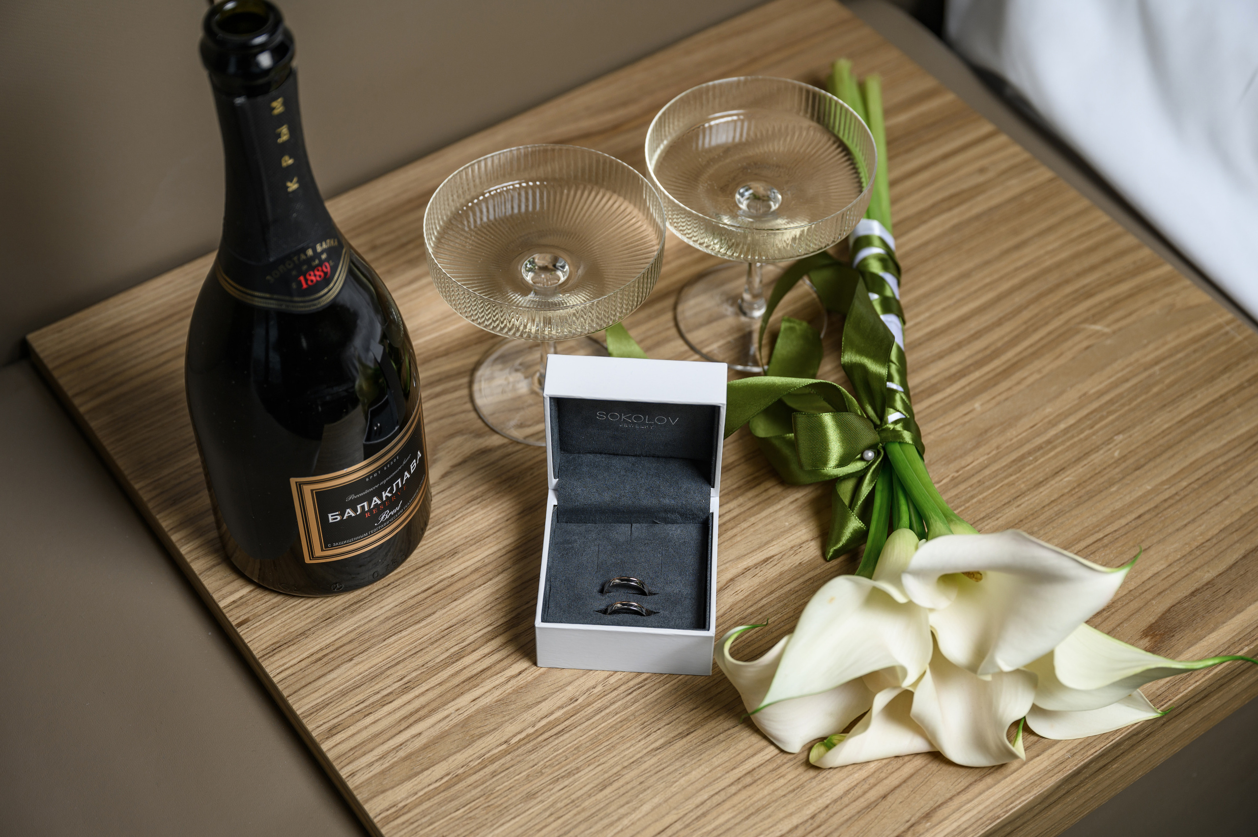 Свадебная фотосессия Radisson Blu Olympiyskiy Hotel. Свадебный фотограф Москва Юрий Кульман