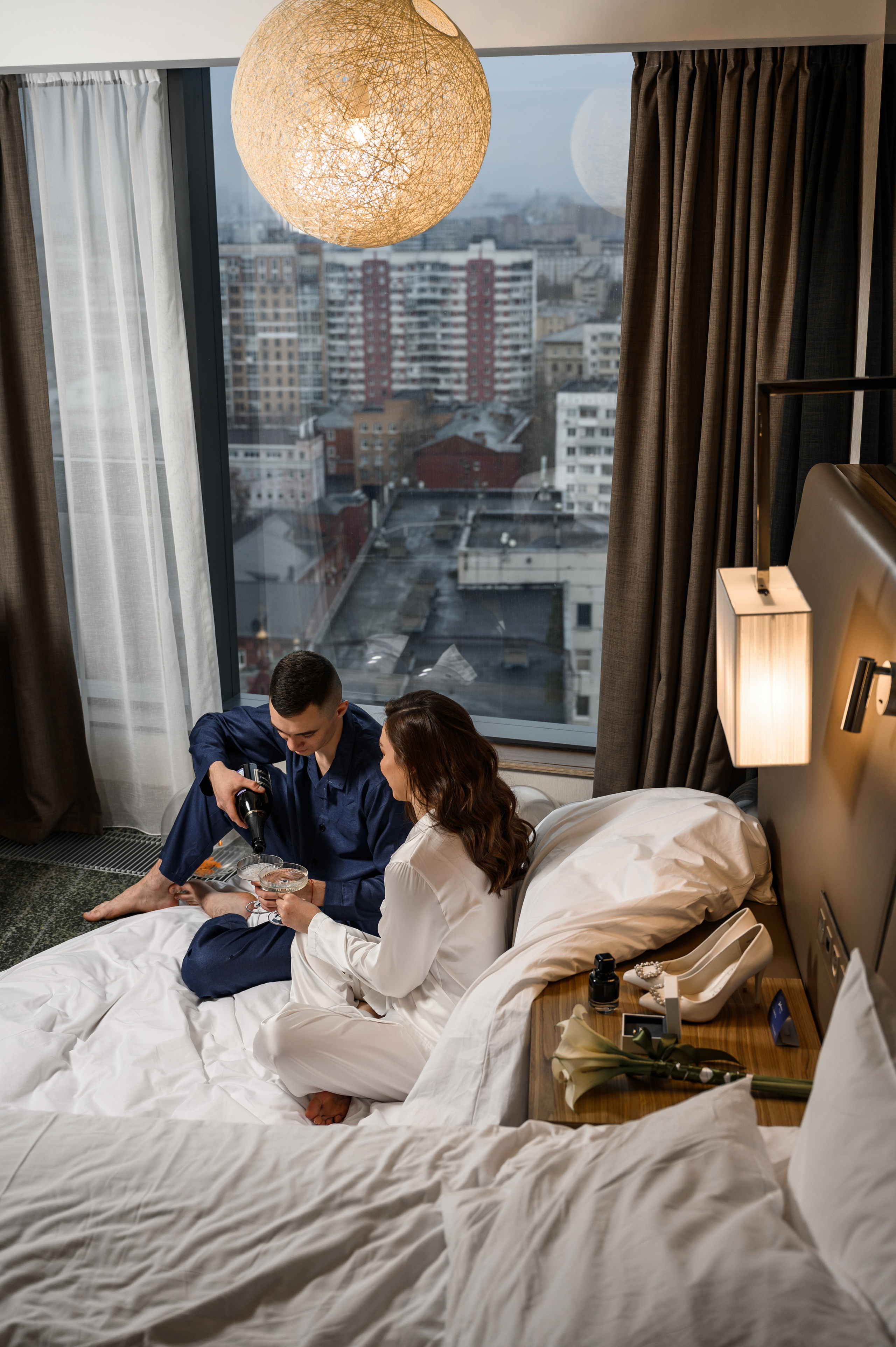 Свадебная фотосессия Radisson Blu Olympiyskiy Hotel. Свадебный фотограф Москва Юрий Кульман