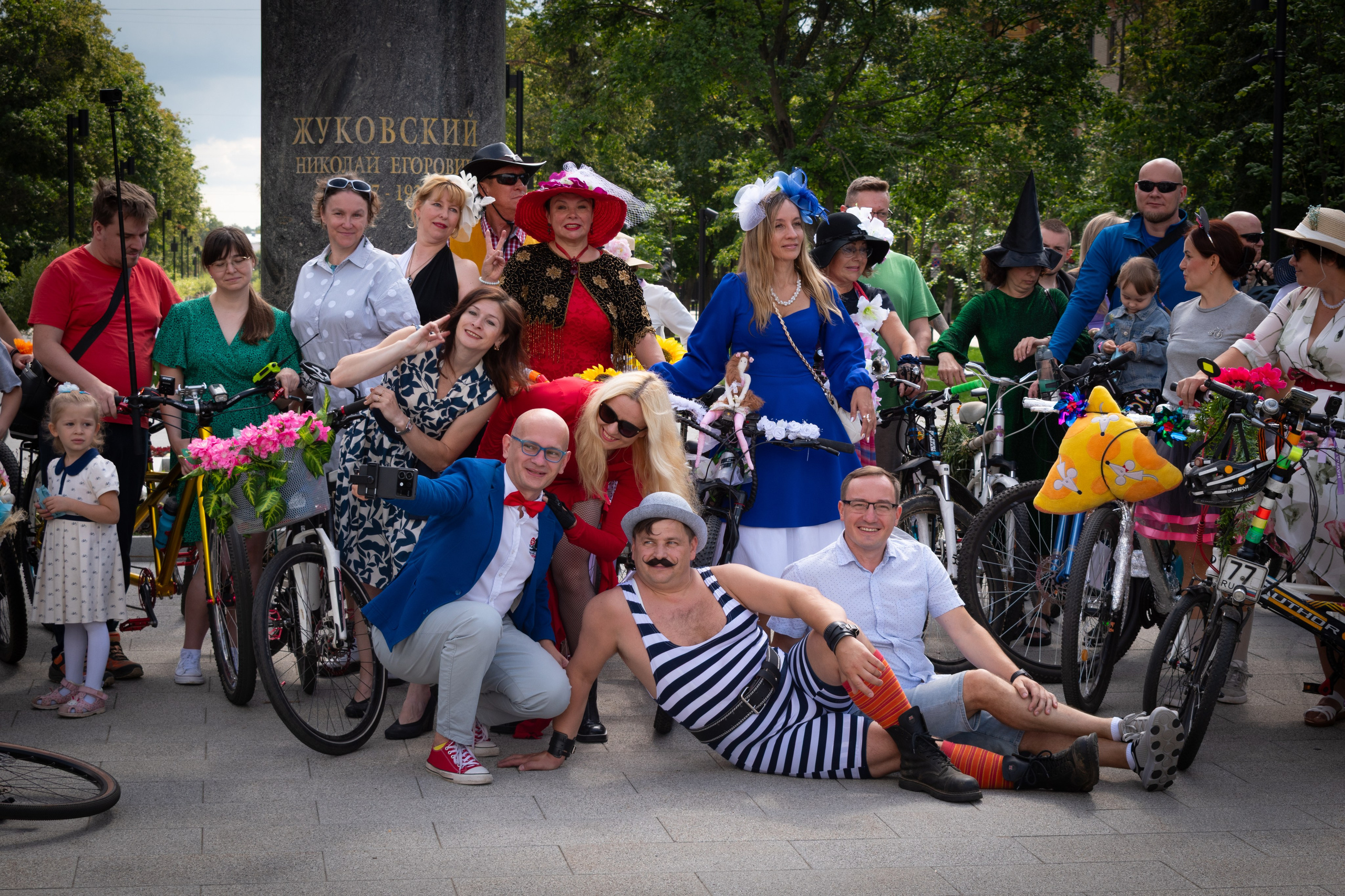 «Леди на велосипеде» — велопробег по г. Жуковскому 2025. Репортажный фотограф Сыбер Мартти