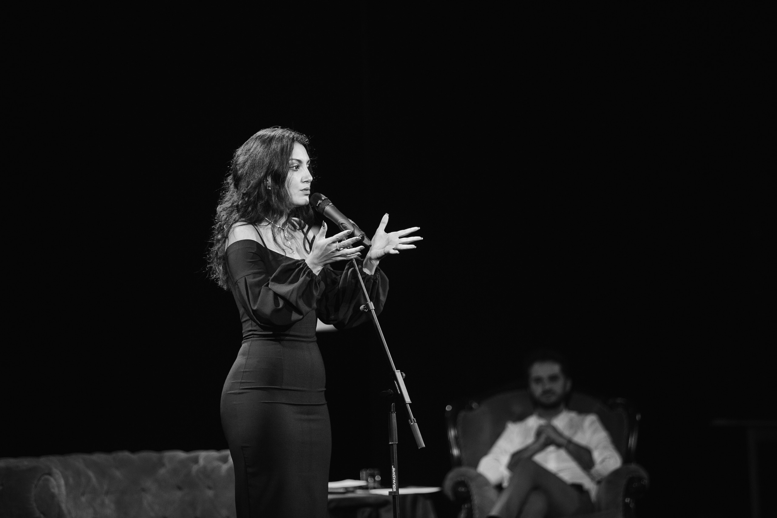 Поэтический вечер в Петербурге. Портфолио свадебного фотографа. Роман Каргаполов